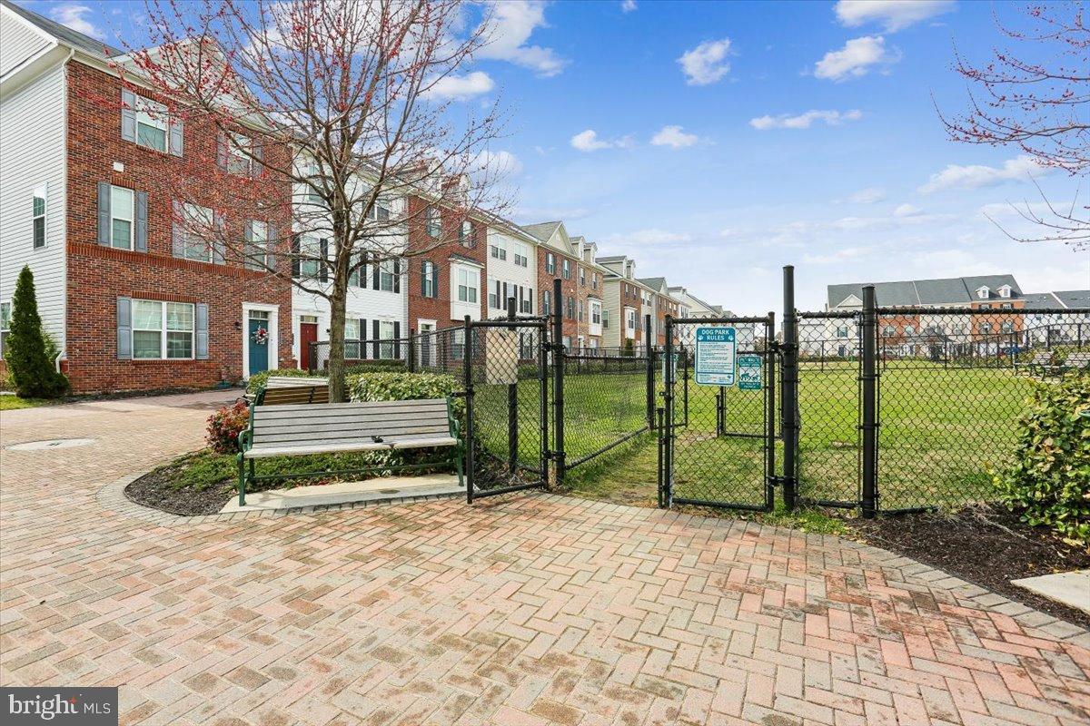 MORRIS PLACE - Residential