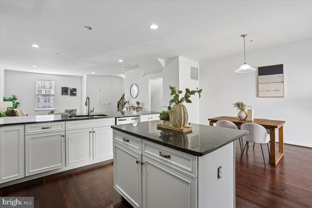 MORRIS PLACE - Residential