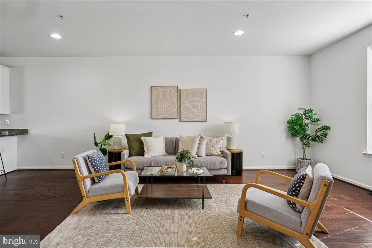 MORRIS PLACE - Residential