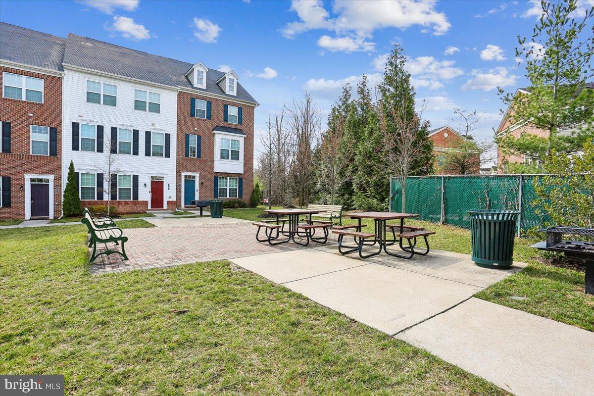 MORRIS PLACE - Residential