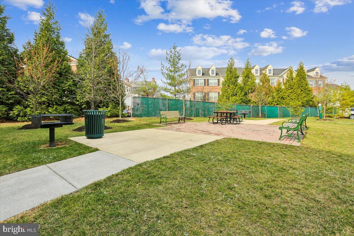 MORRIS PLACE - Residential