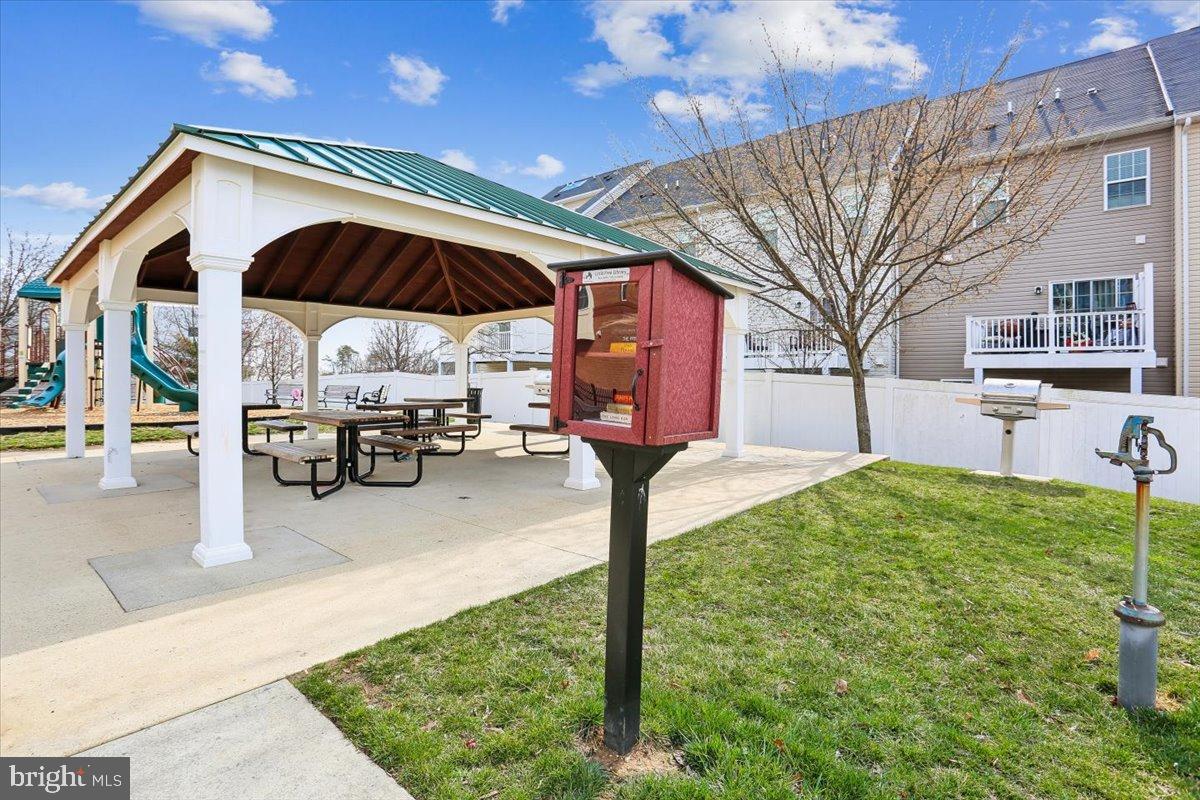 MORRIS PLACE - Residential