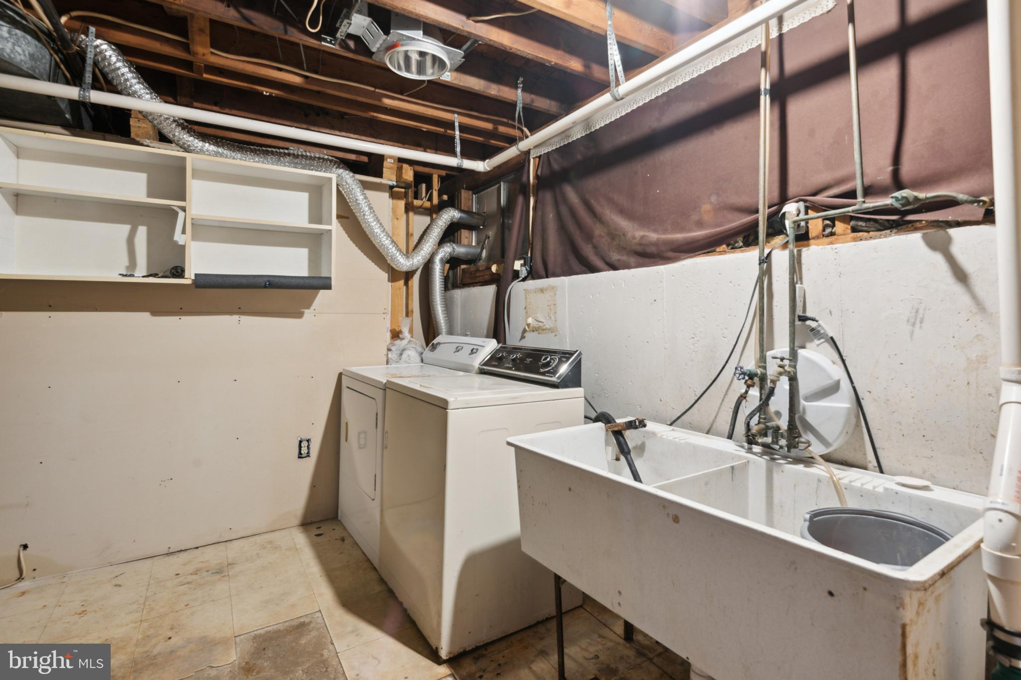 EDWARD ESTATES - Residential