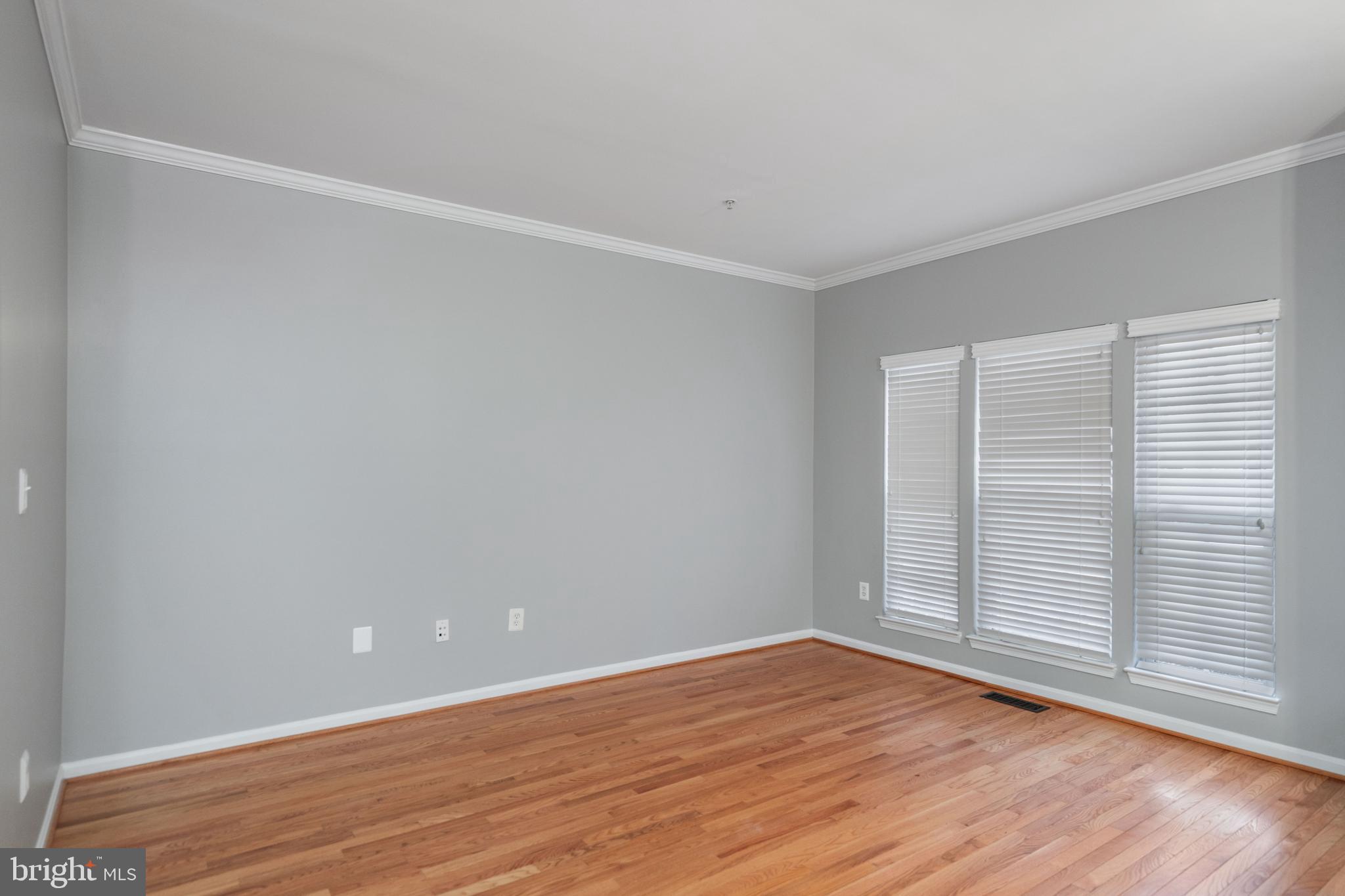 6081 MADISON POINTE COURT