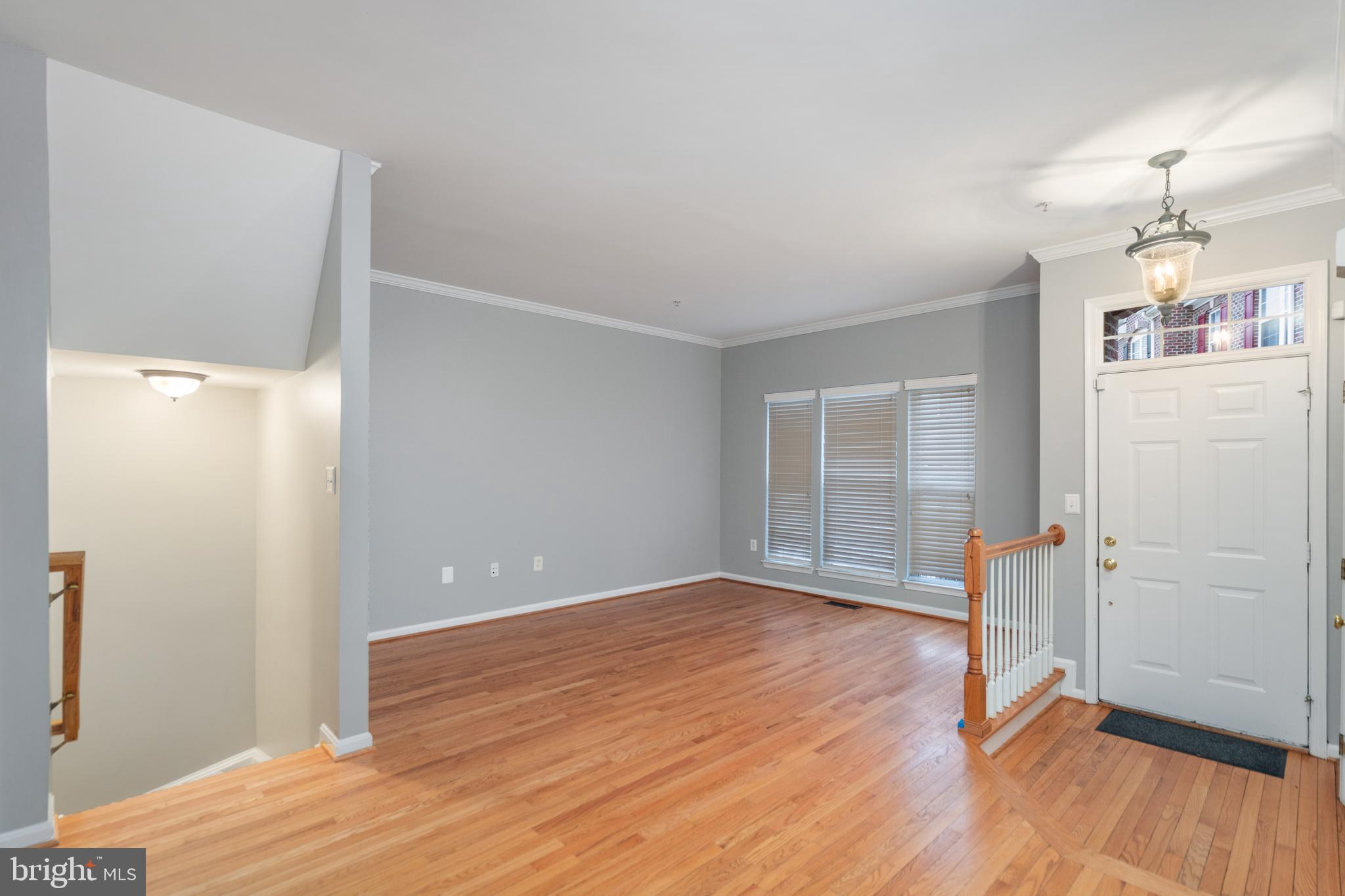 6081 MADISON POINTE COURT