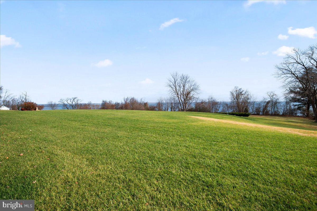 BAYVIEW MANOR ESTATES - Residential