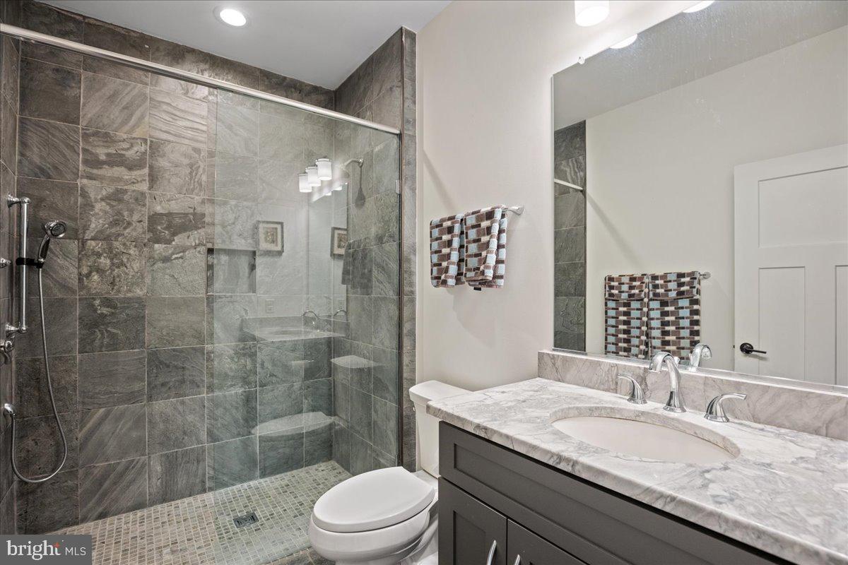 BAYVIEW MANOR ESTATES - Residential