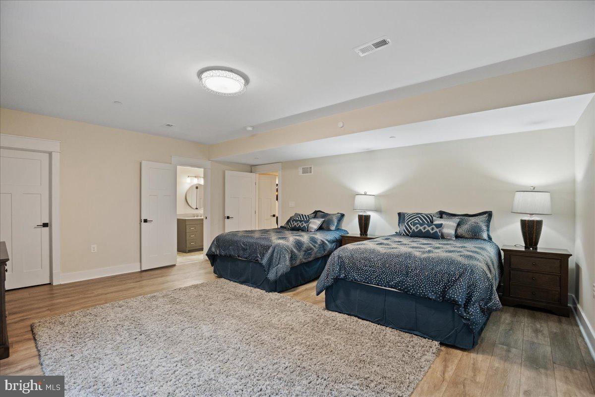 BAYVIEW MANOR ESTATES - Residential