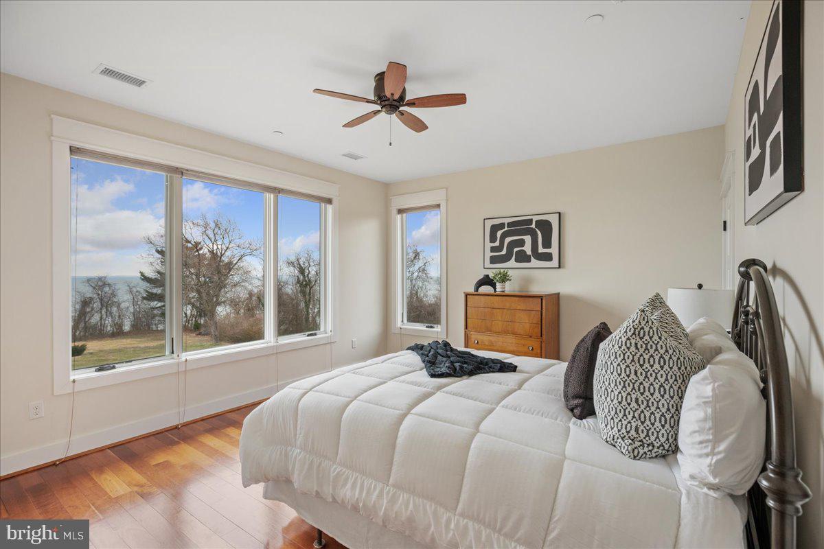 BAYVIEW MANOR ESTATES - Residential