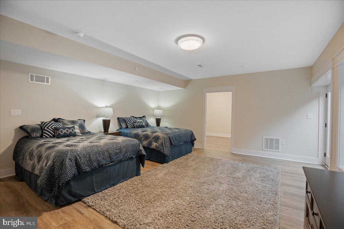 BAYVIEW MANOR ESTATES - Residential