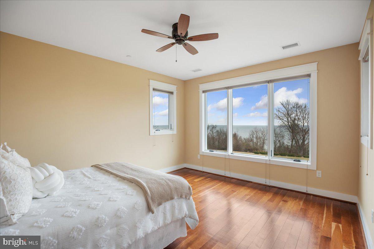 BAYVIEW MANOR ESTATES - Residential