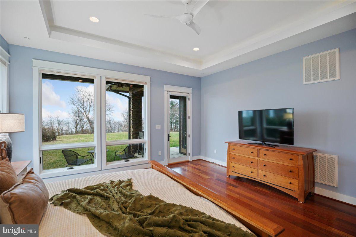 BAYVIEW MANOR ESTATES - Residential