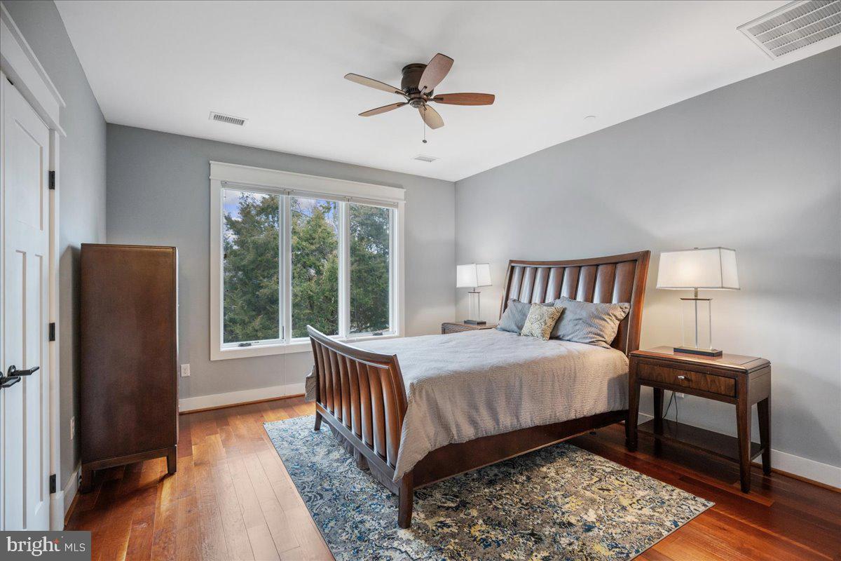 BAYVIEW MANOR ESTATES - Residential