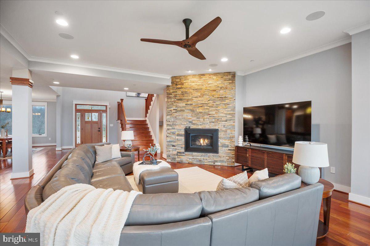 BAYVIEW MANOR ESTATES - Residential