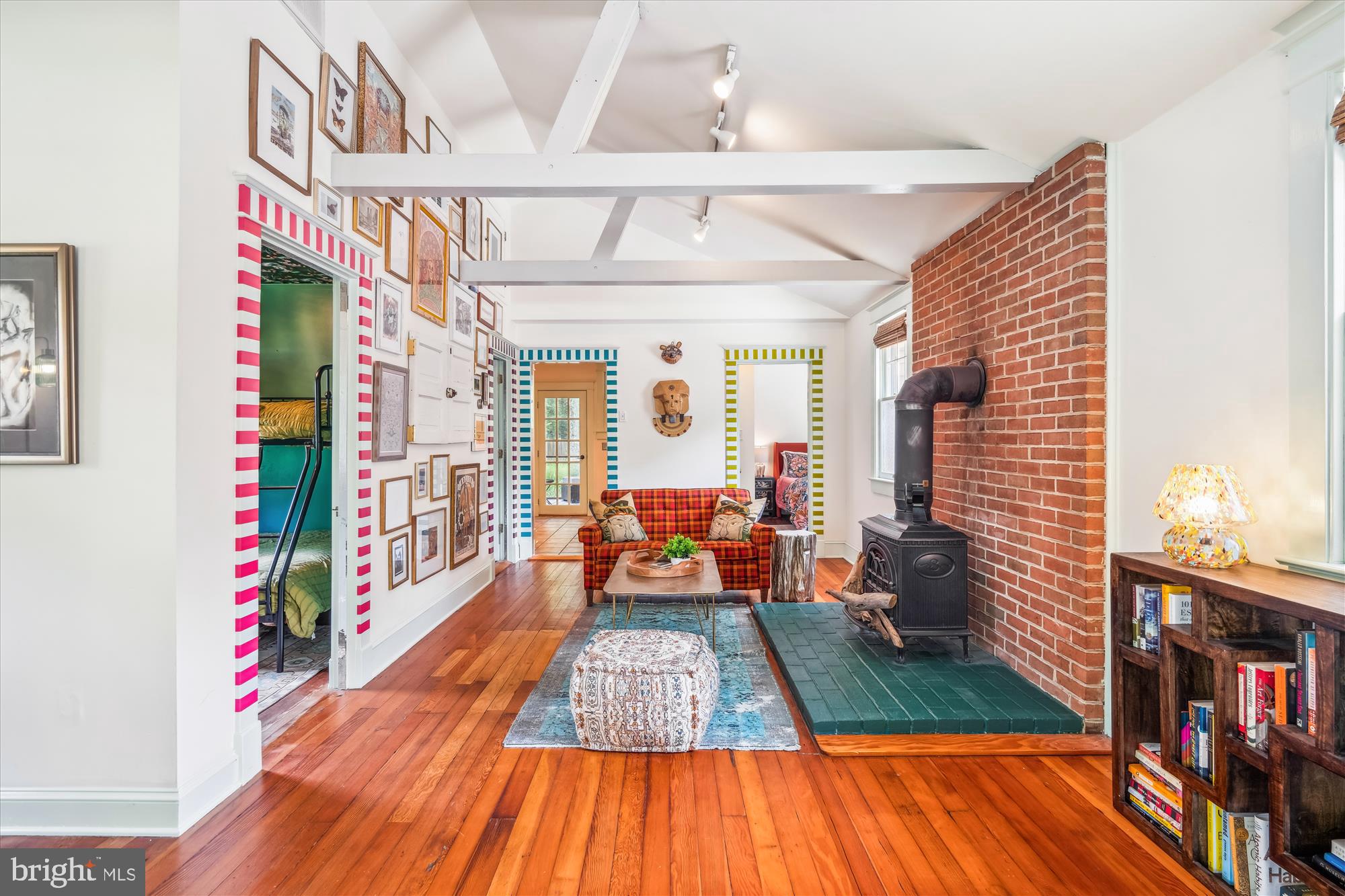 OYSTER HARBOR - Residential