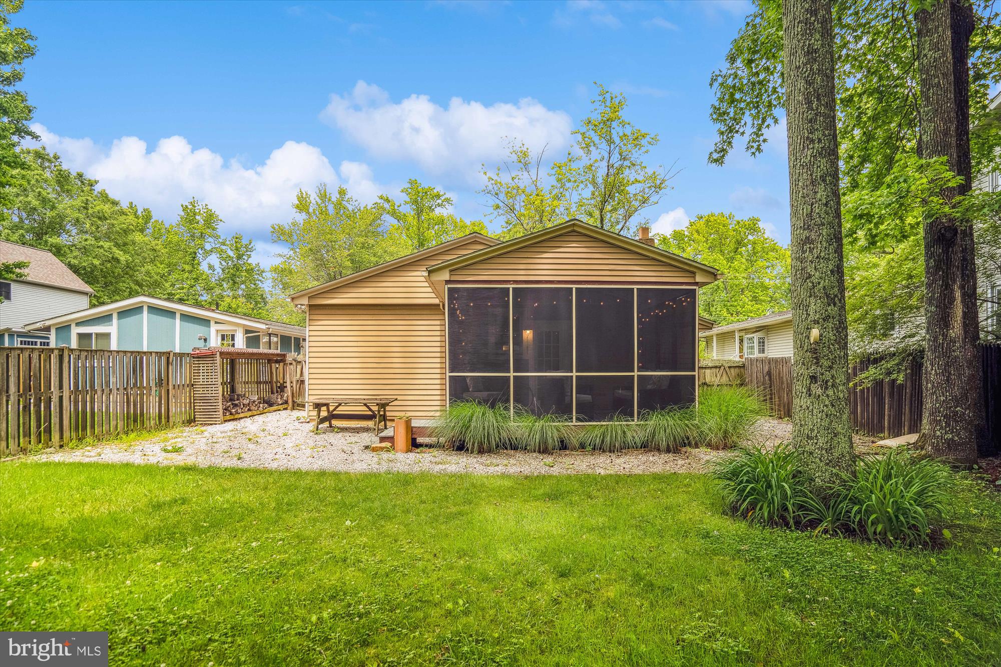 OYSTER HARBOR - Residential