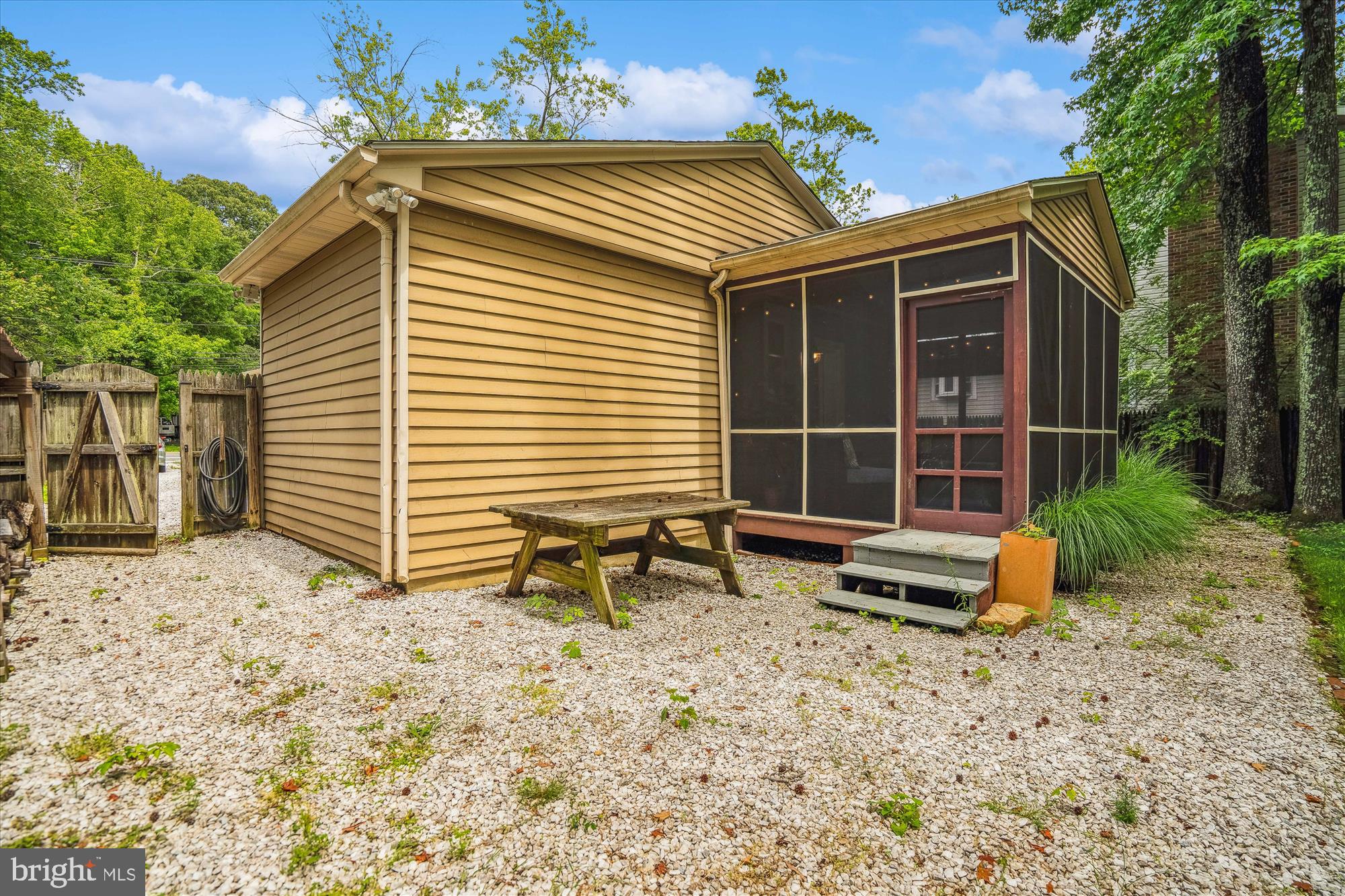 OYSTER HARBOR - Residential