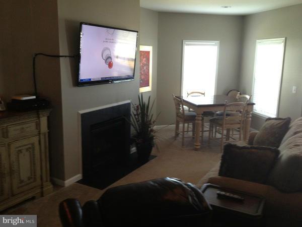 BRAMBLETON OVERLOOK - Residential Lease