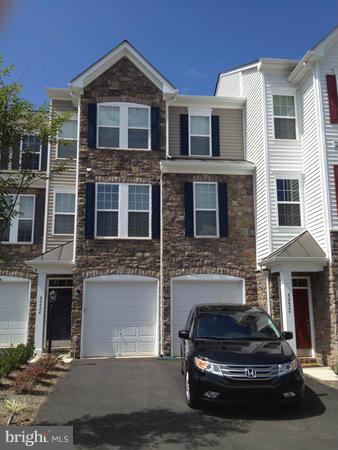 BRAMBLETON OVERLOOK - Residential Lease