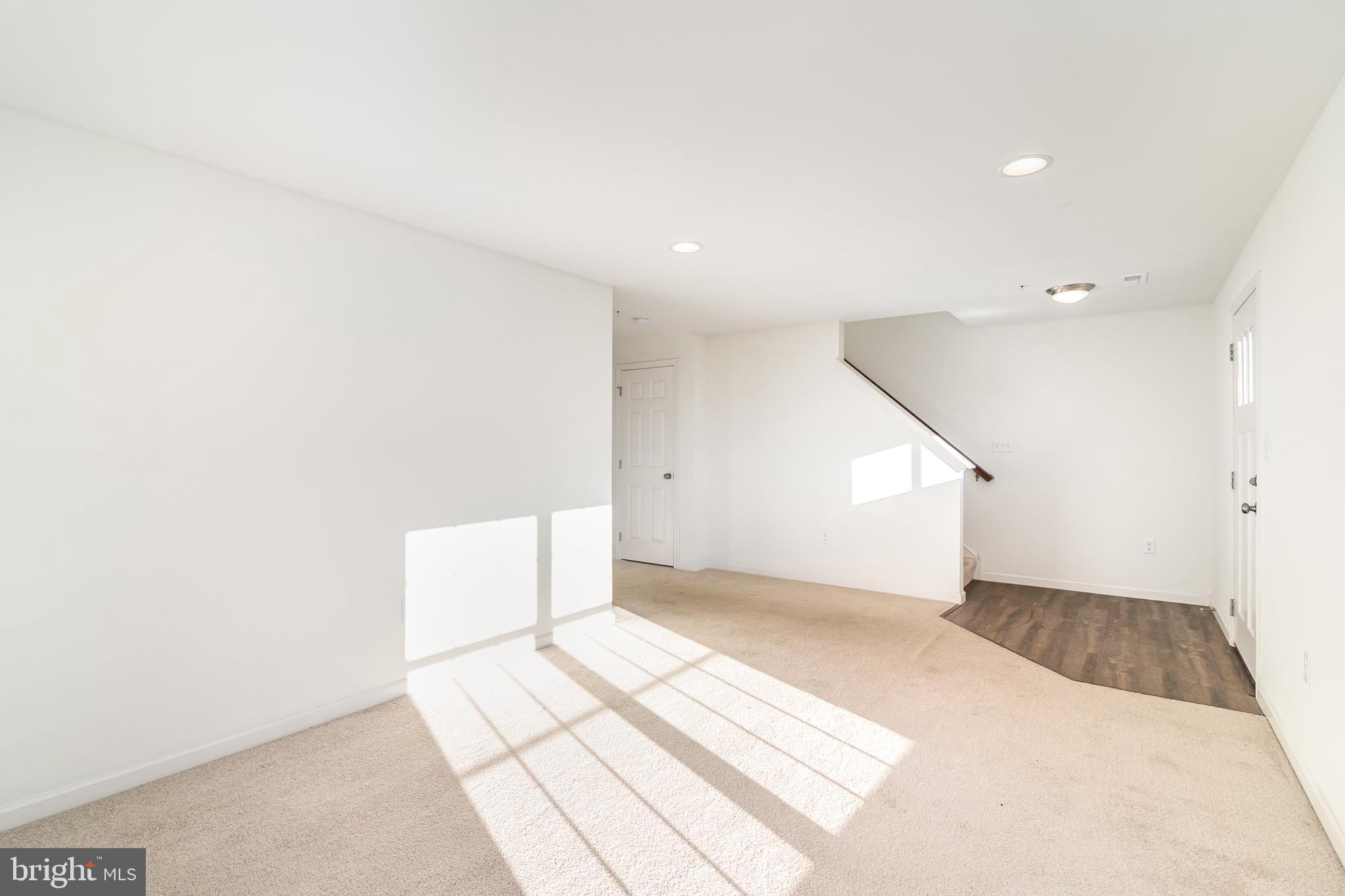 LAUREL RIDGE - Residential Lease