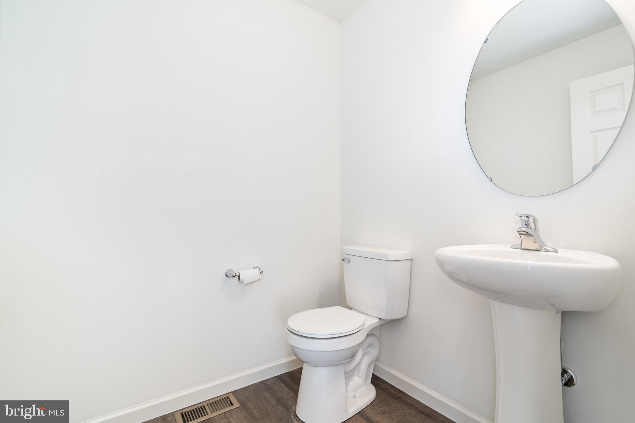 LAUREL RIDGE - Residential Lease