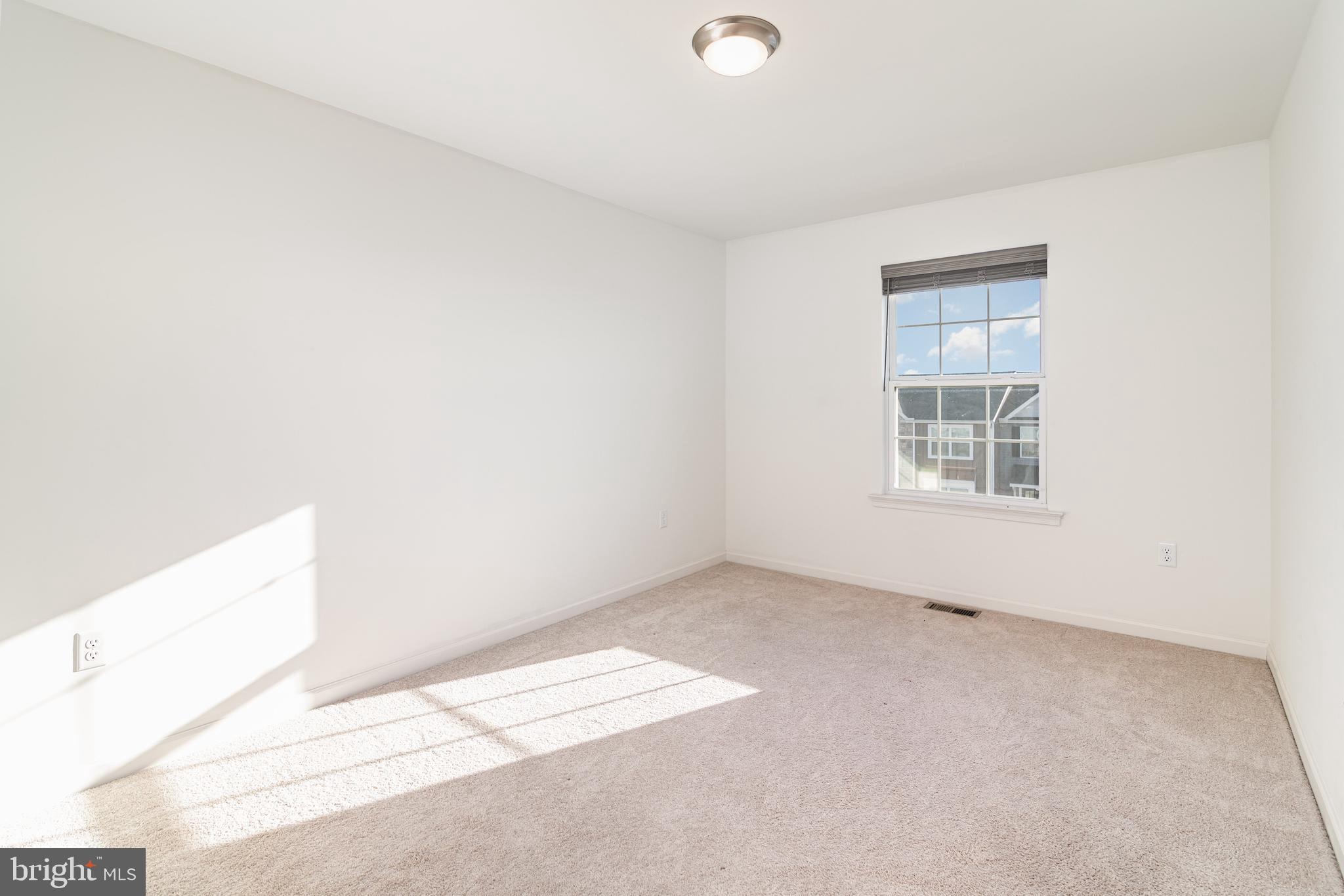 LAUREL RIDGE - Residential Lease