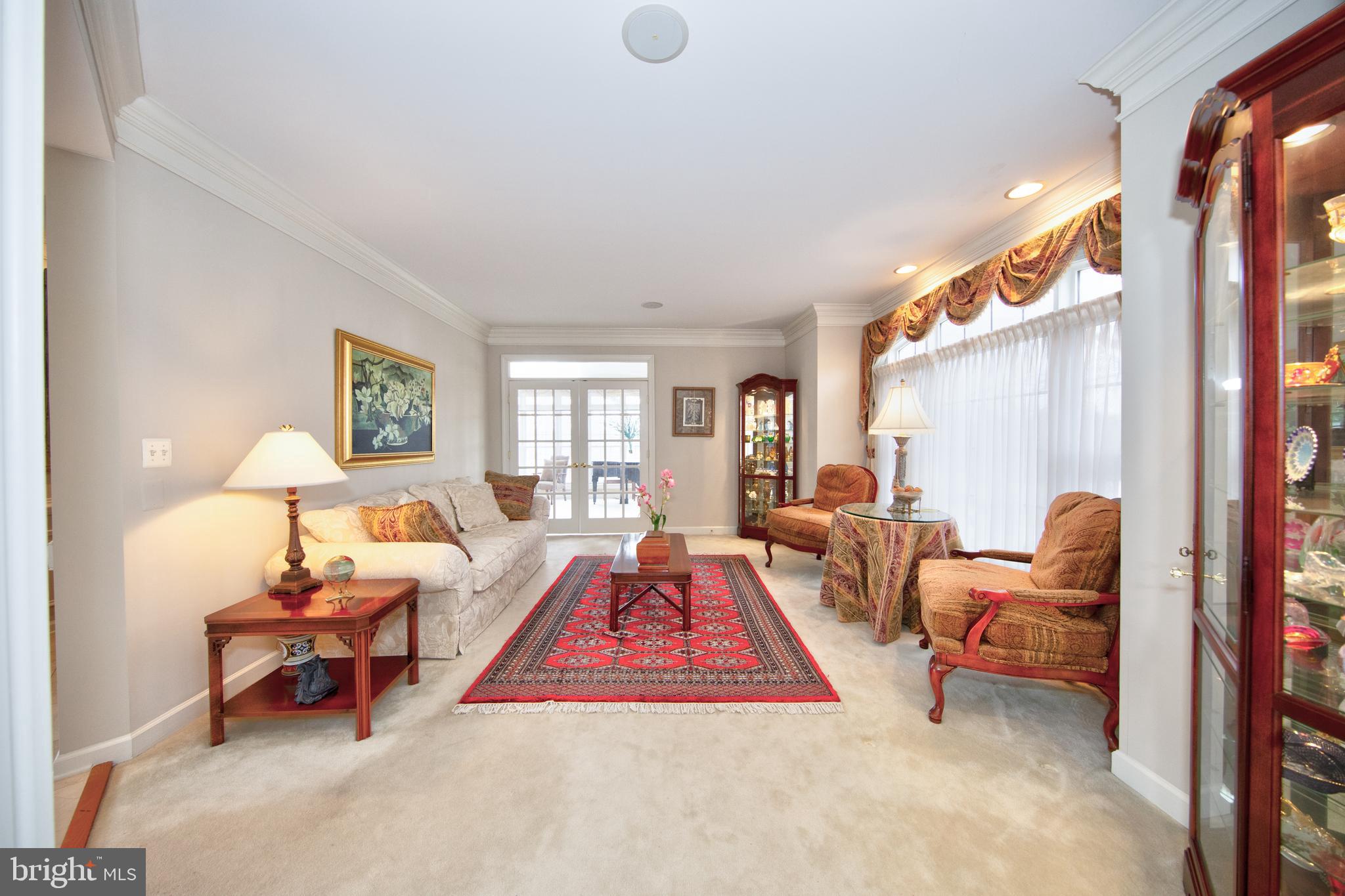 WILLOW CHASE - Residential