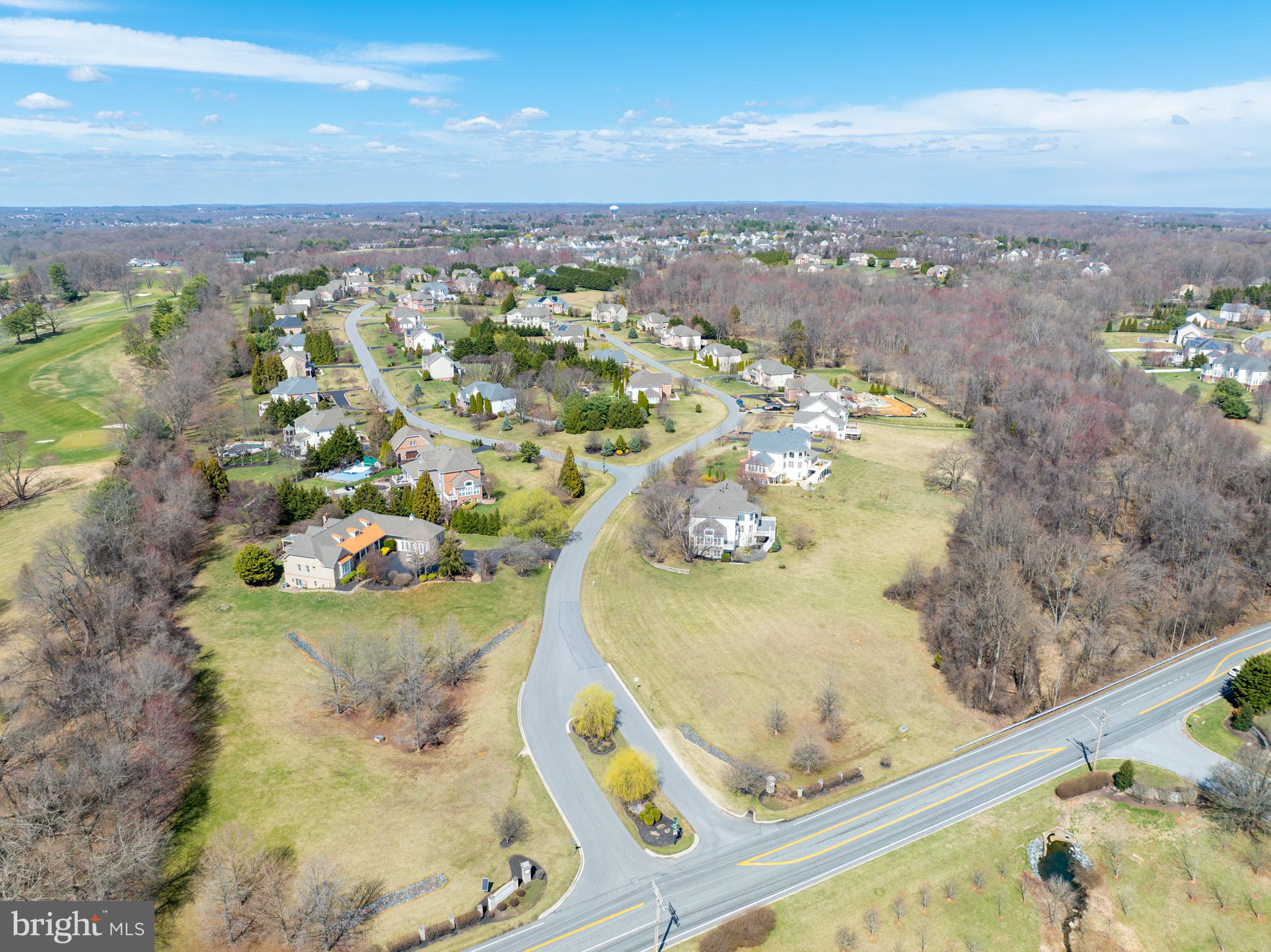 WILLOW CHASE - Residential