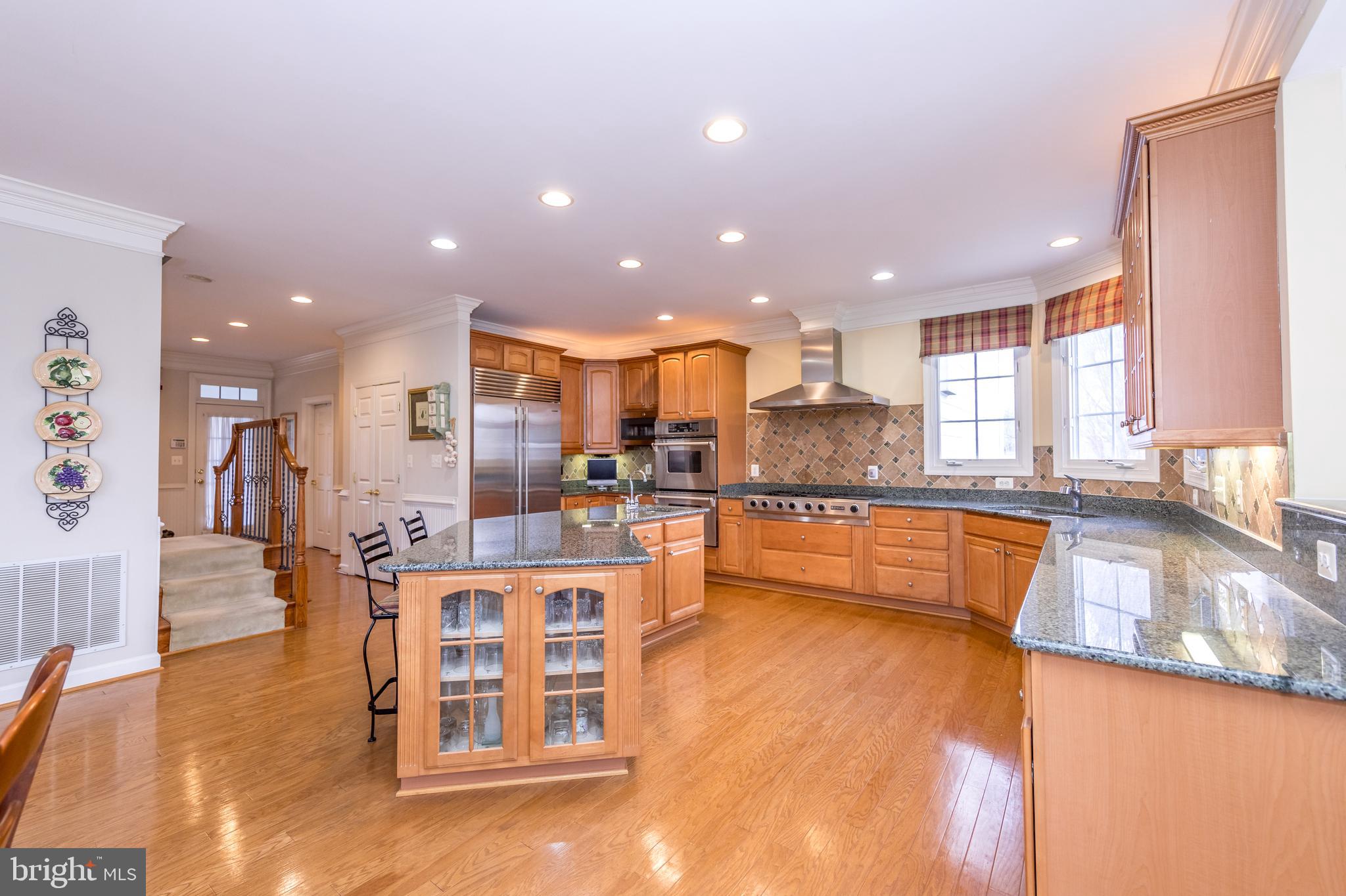 WILLOW CHASE - Residential