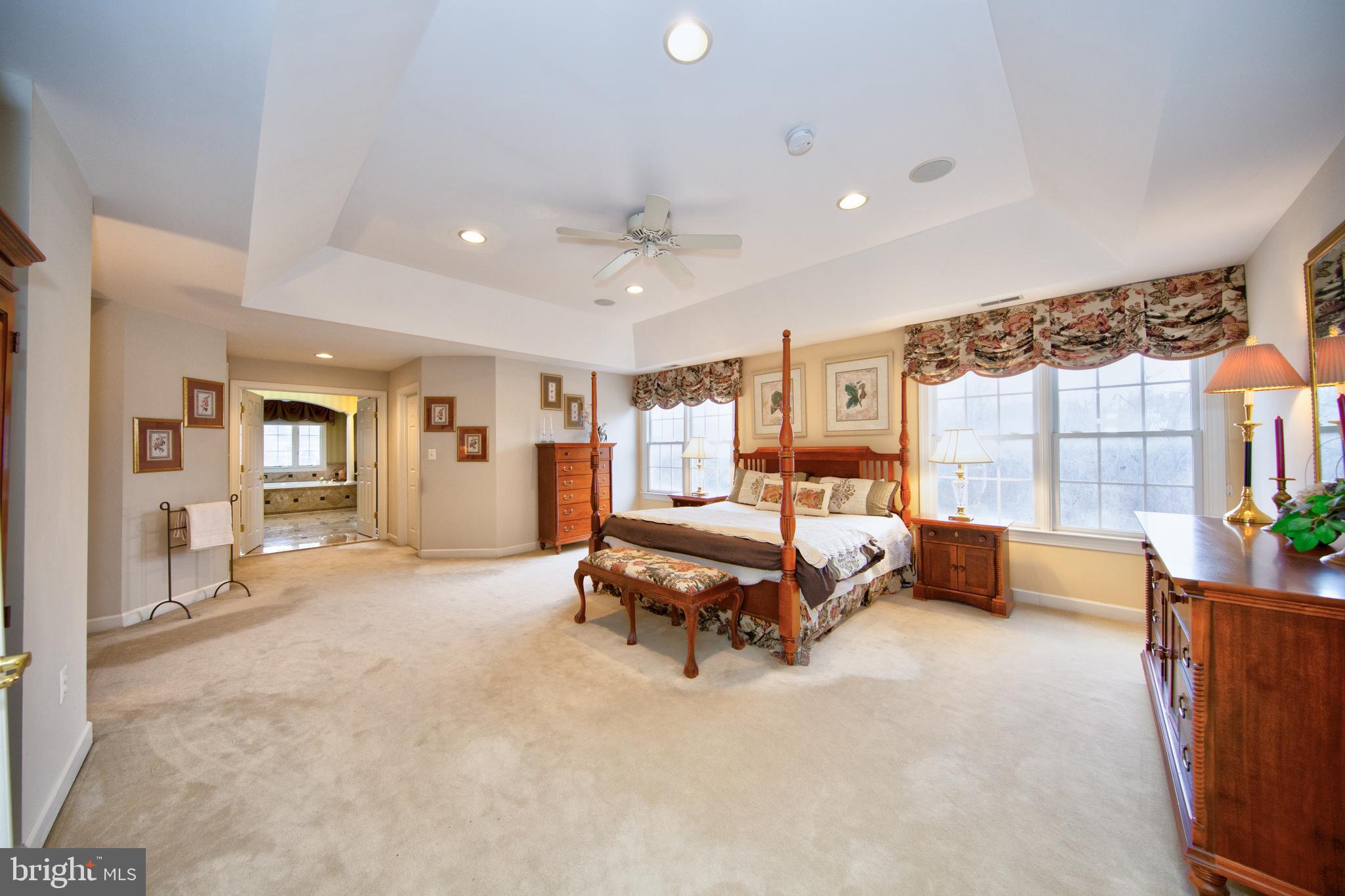 WILLOW CHASE - Residential