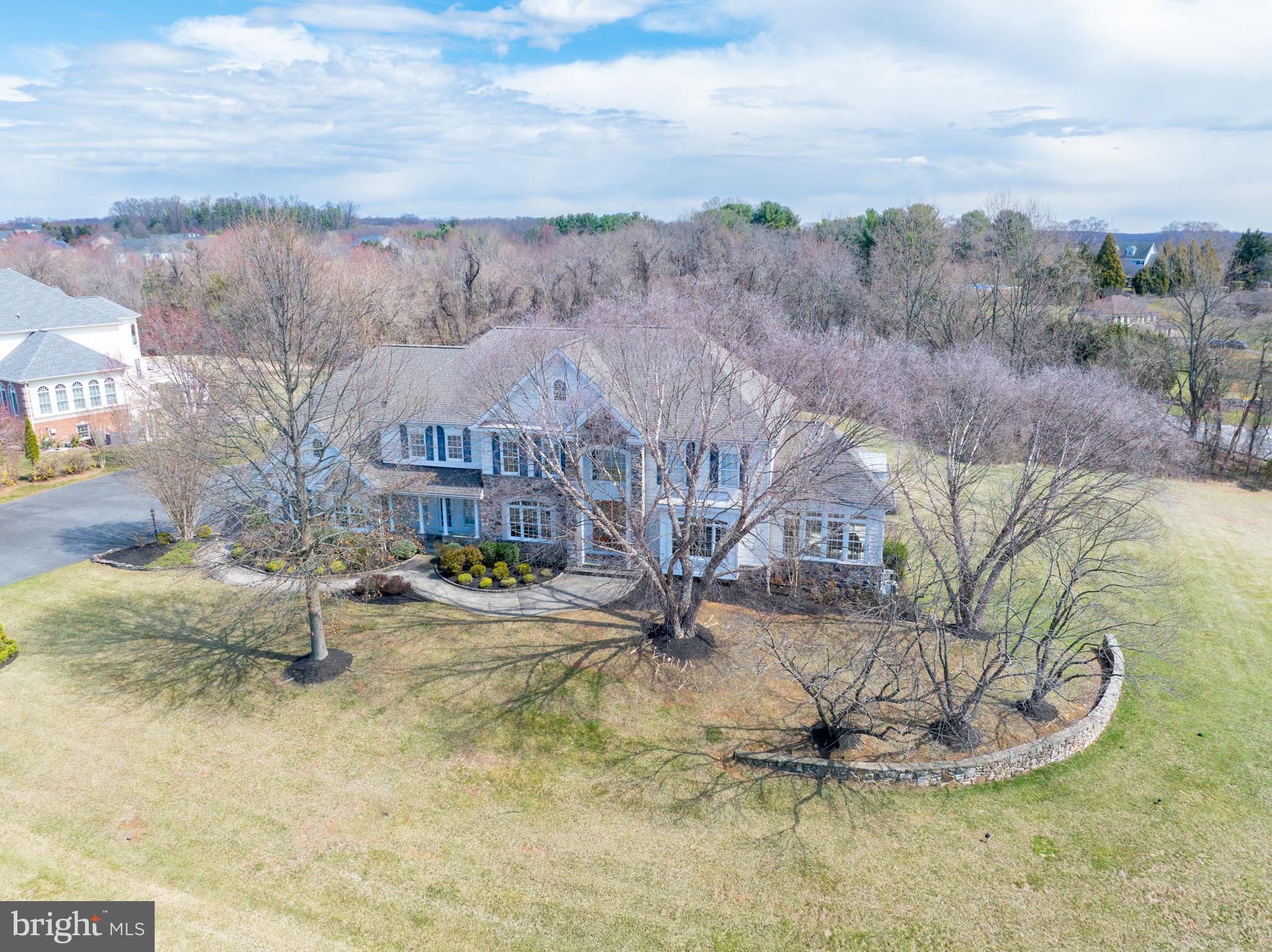 WILLOW CHASE - Residential