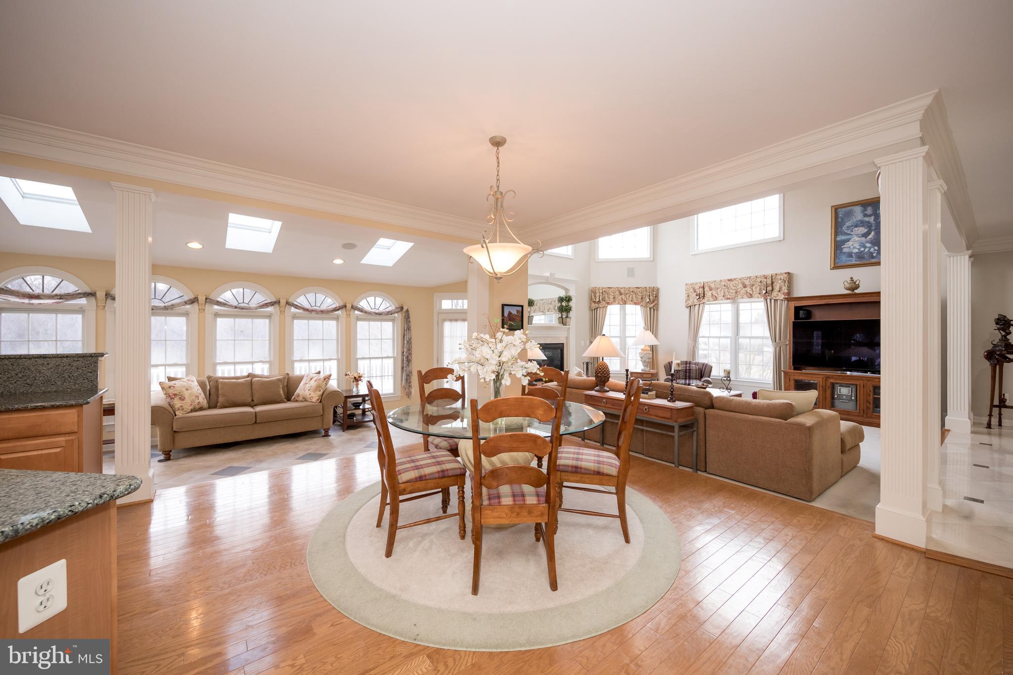 WILLOW CHASE - Residential