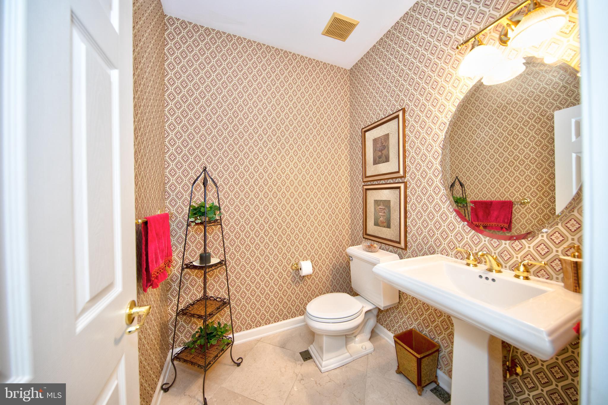 WILLOW CHASE - Residential