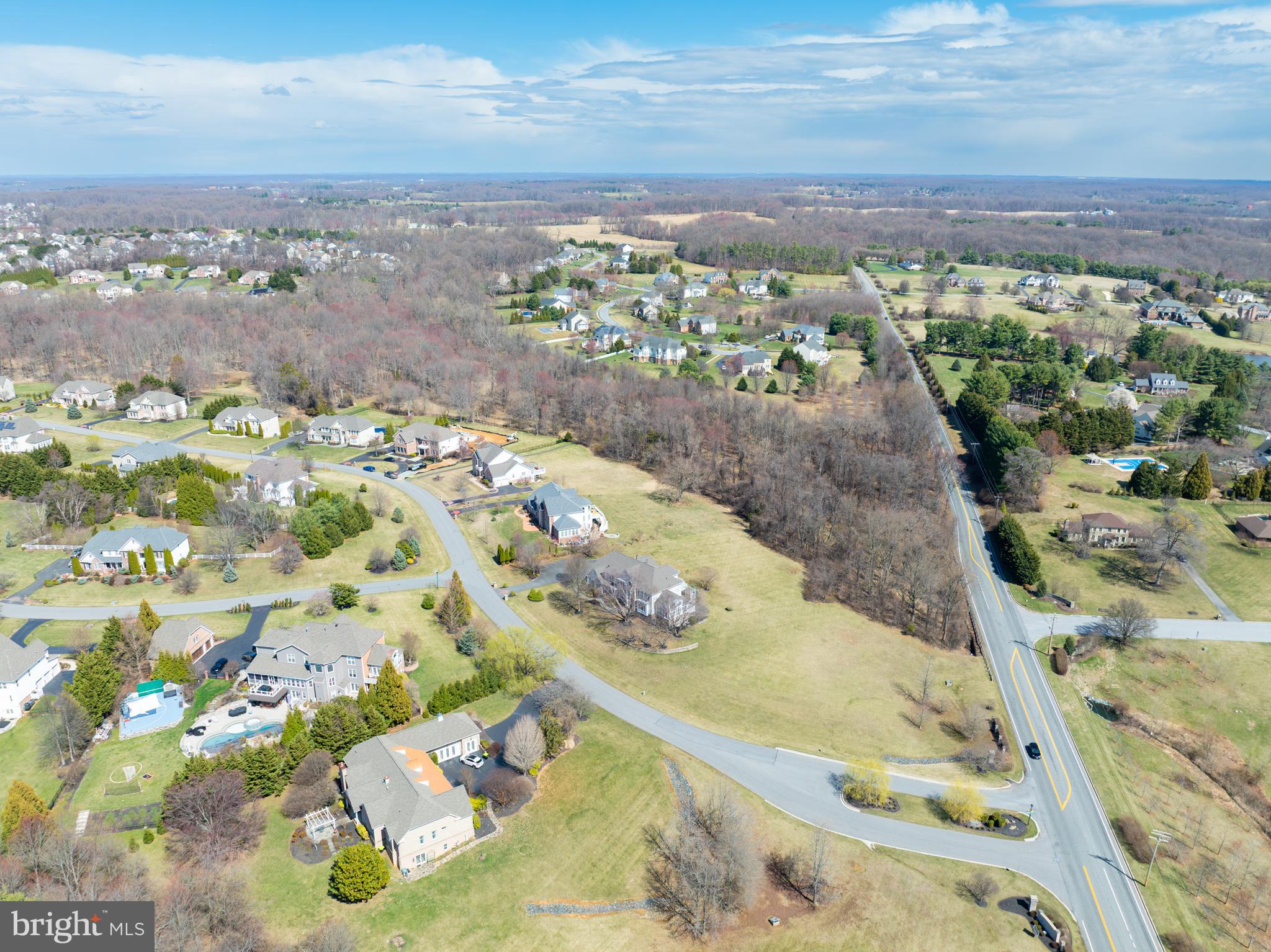 WILLOW CHASE - Residential