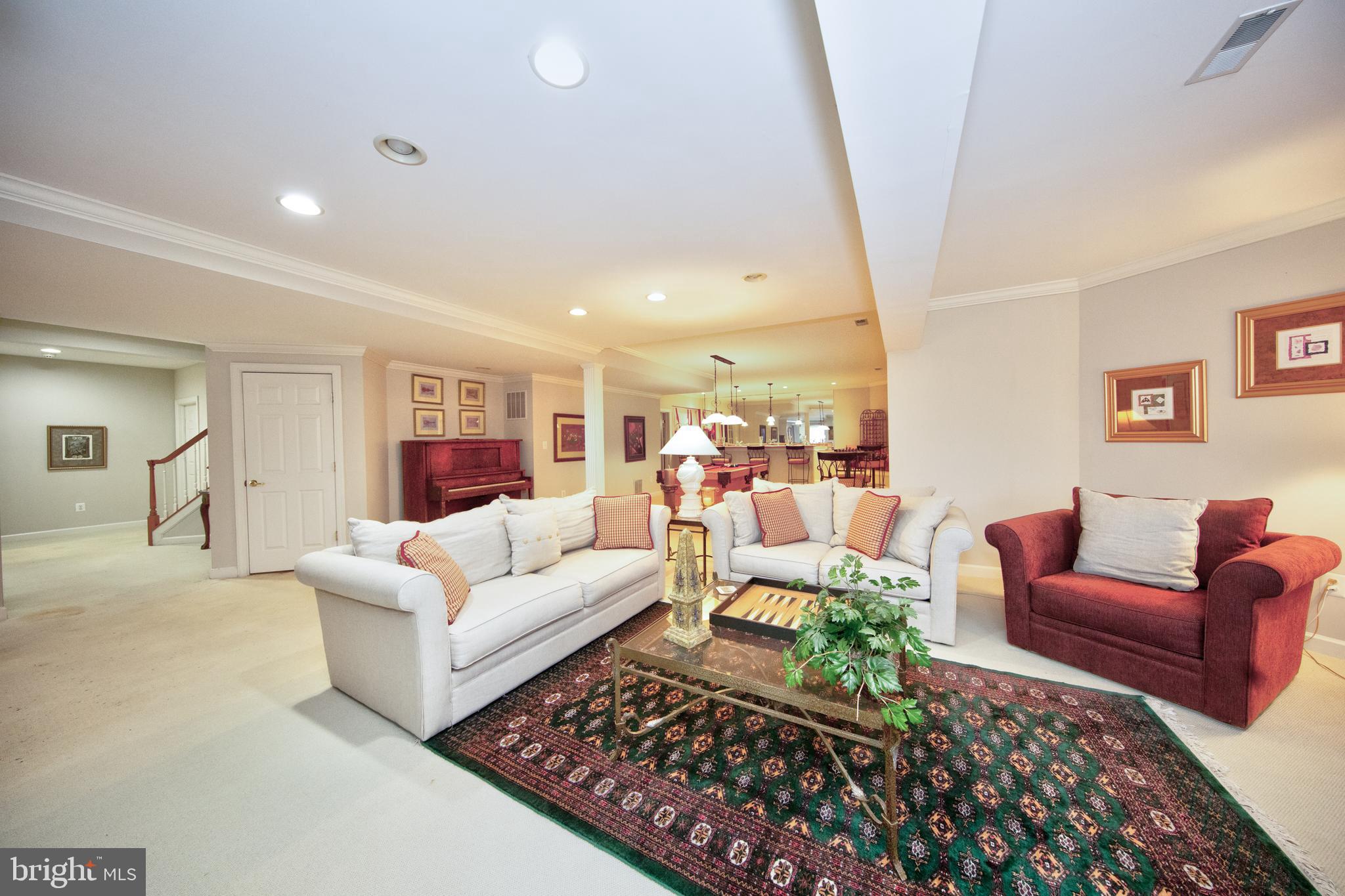 WILLOW CHASE - Residential