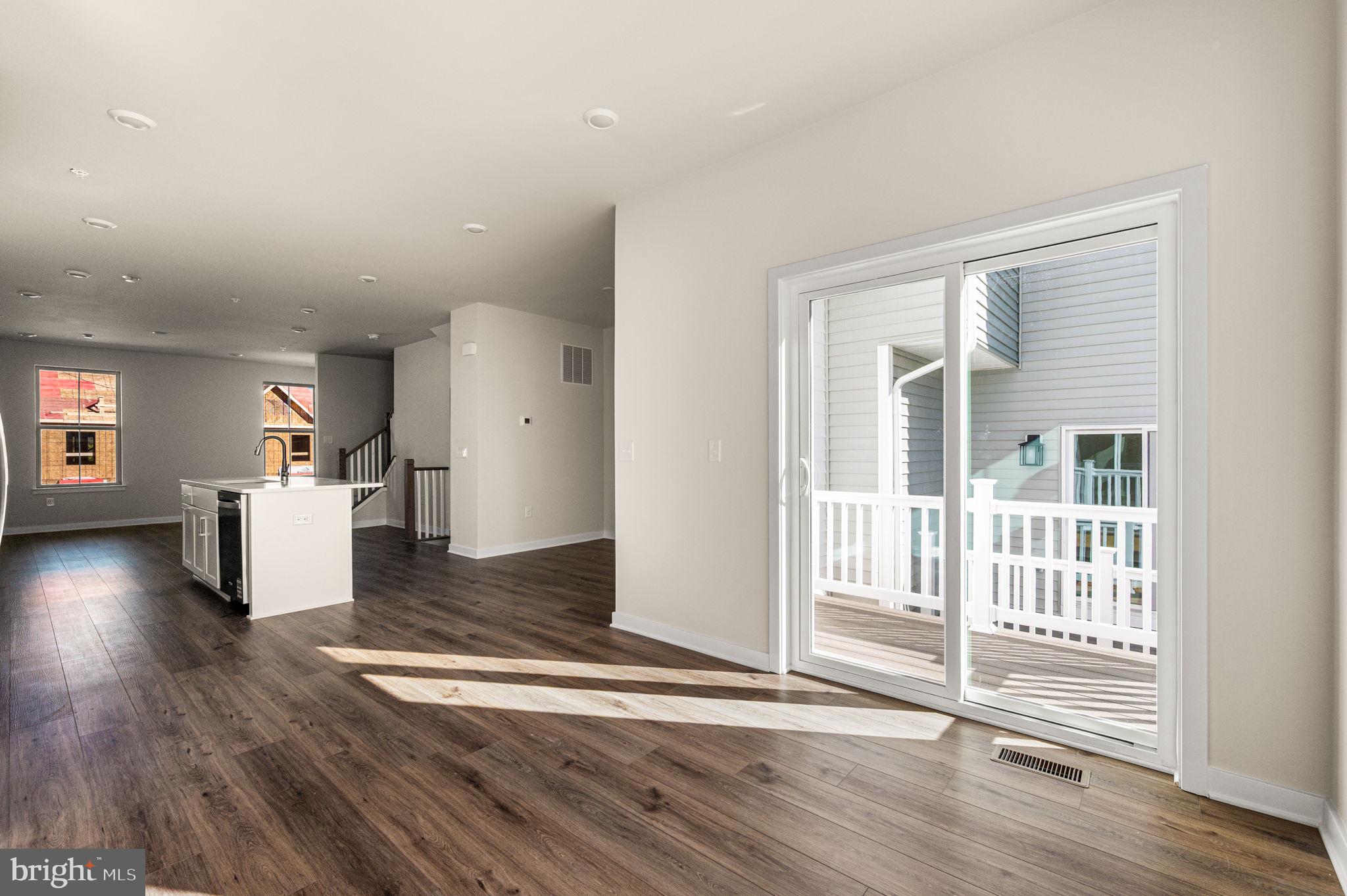 DOWNINGTOWN RIDGE - Residential Lease