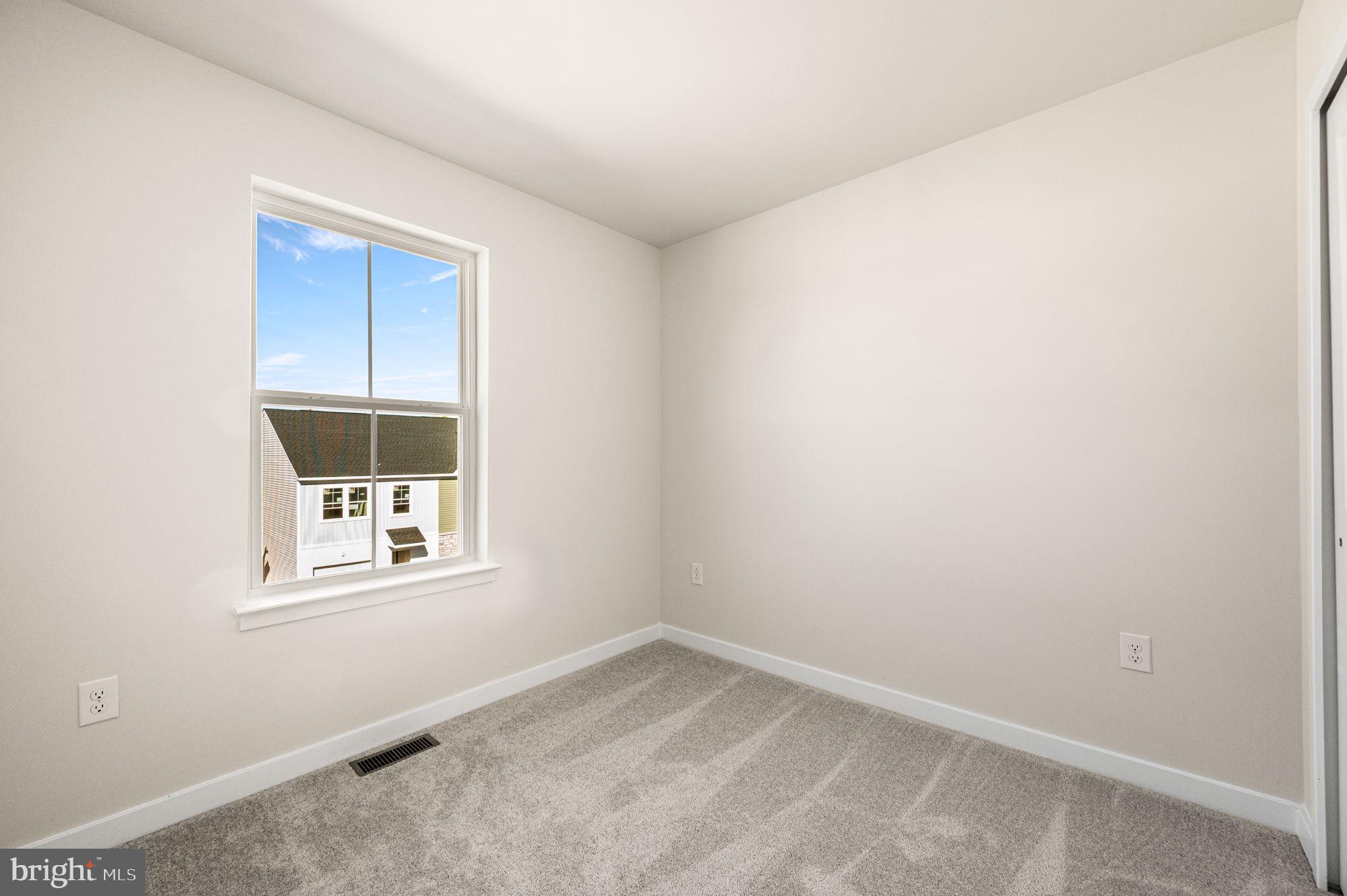 DOWNINGTOWN RIDGE - Residential Lease