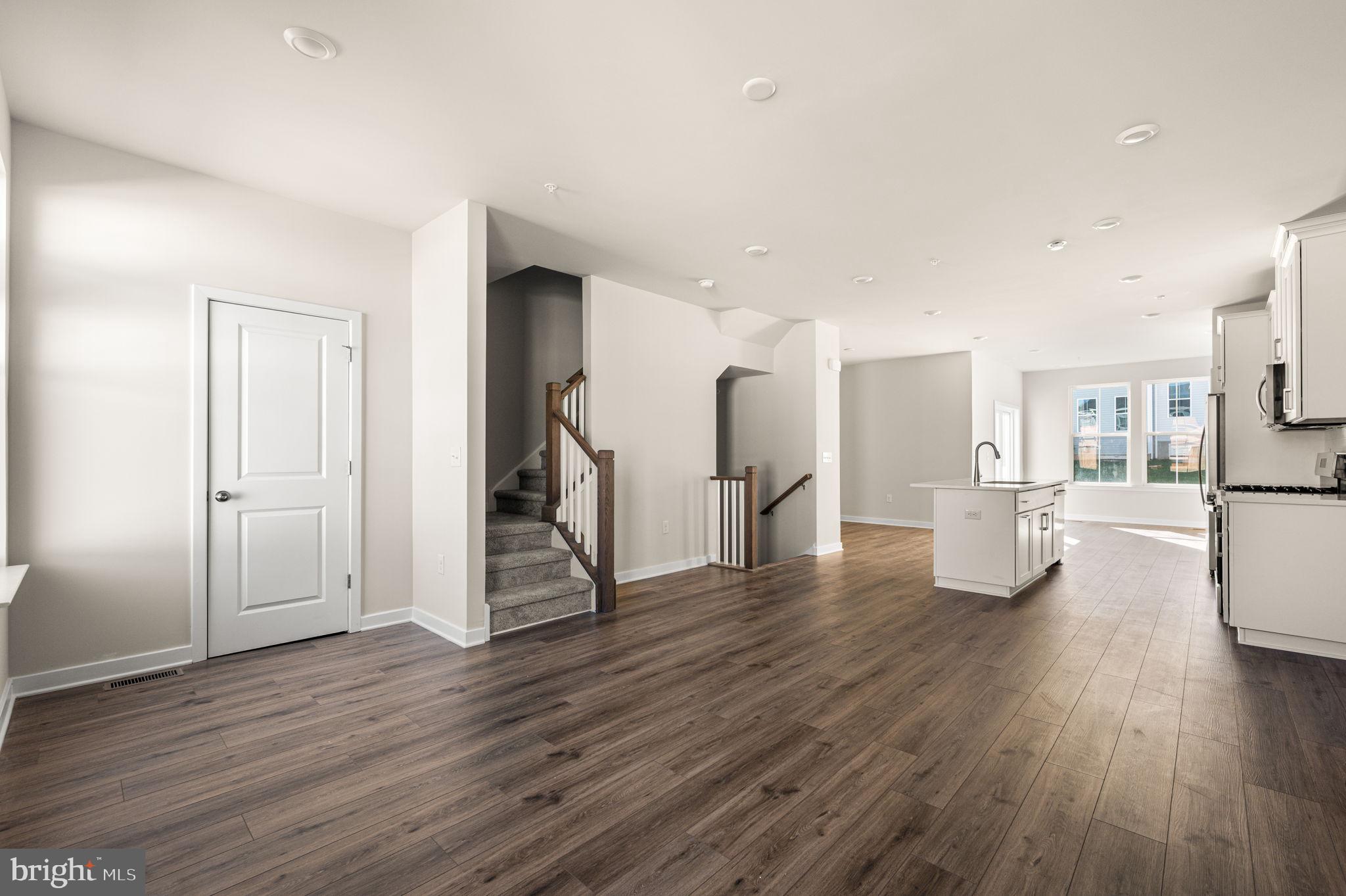 DOWNINGTOWN RIDGE - Residential Lease