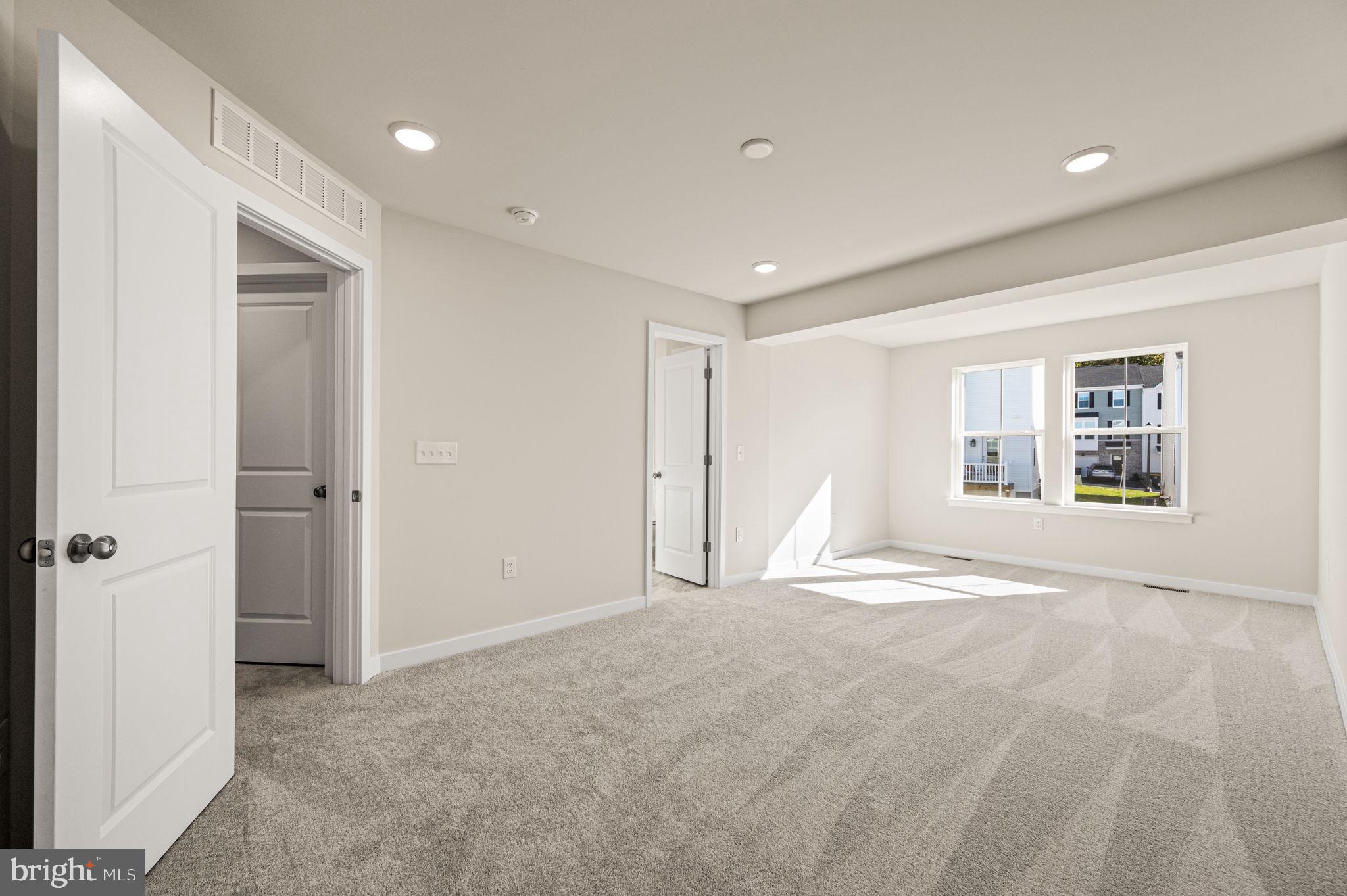 DOWNINGTOWN RIDGE - Residential Lease