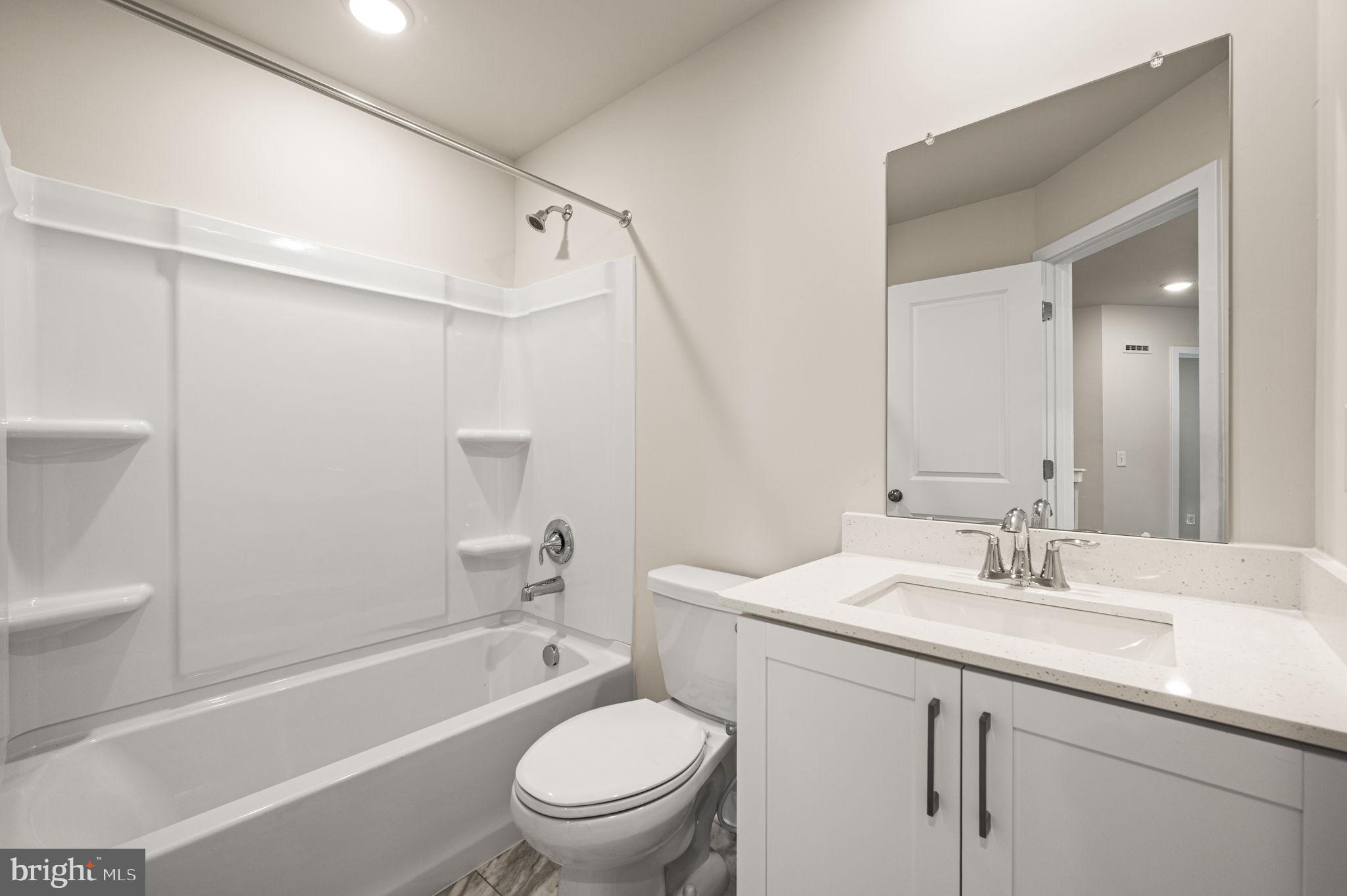 DOWNINGTOWN RIDGE - Residential Lease