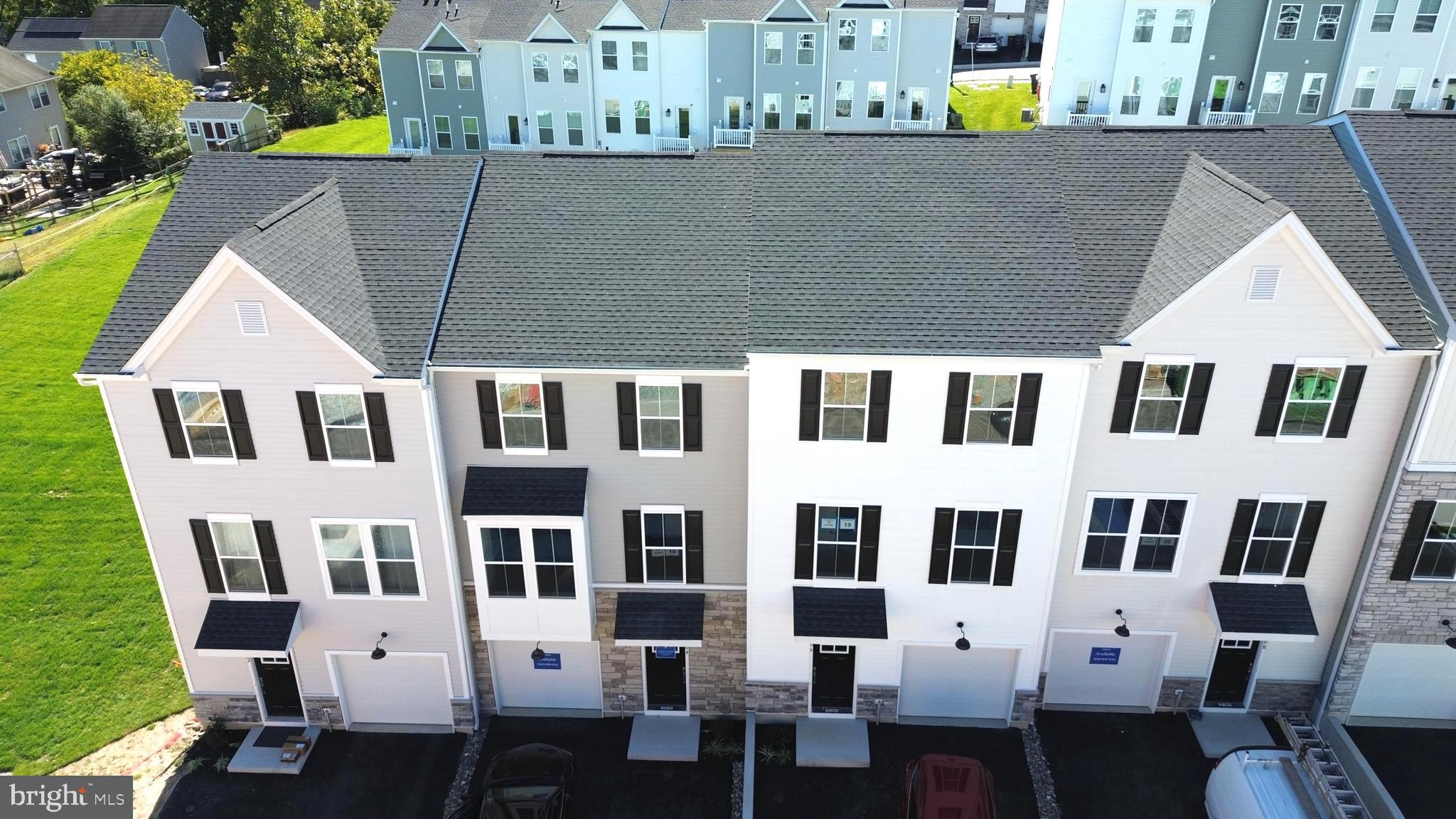 DOWNINGTOWN RIDGE - Residential Lease