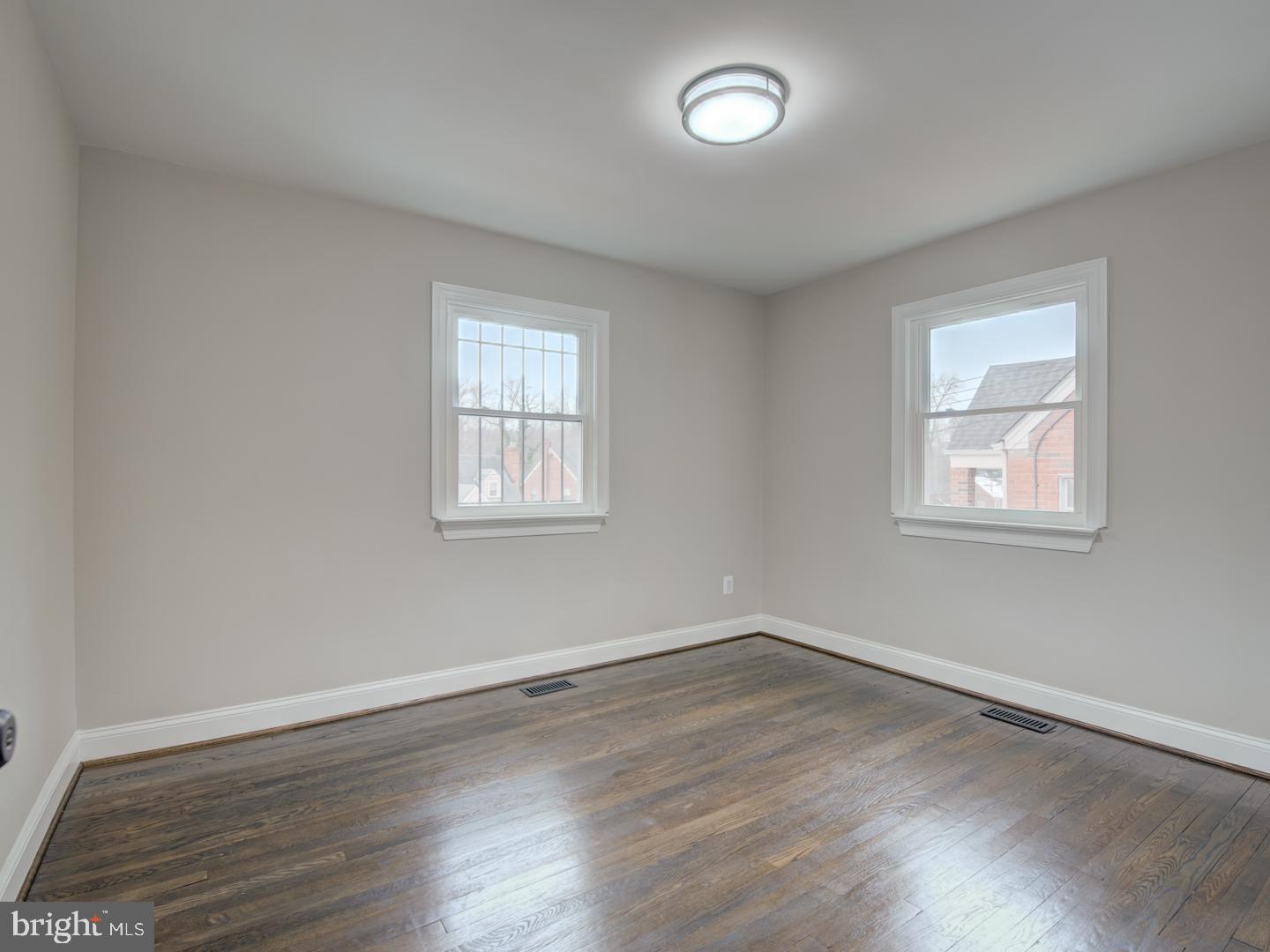 CAPITOL HEIGHTS - Residential