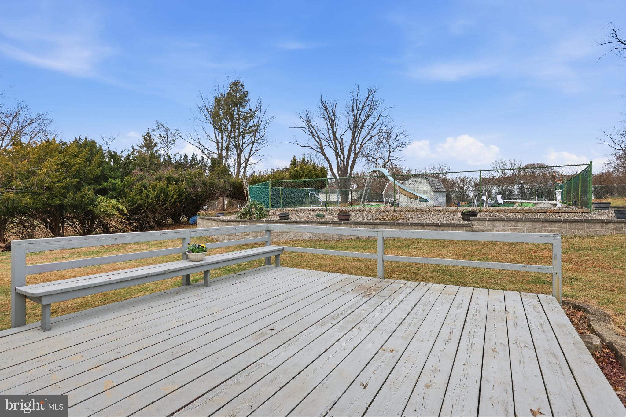 PINE RUN VLY - Residential