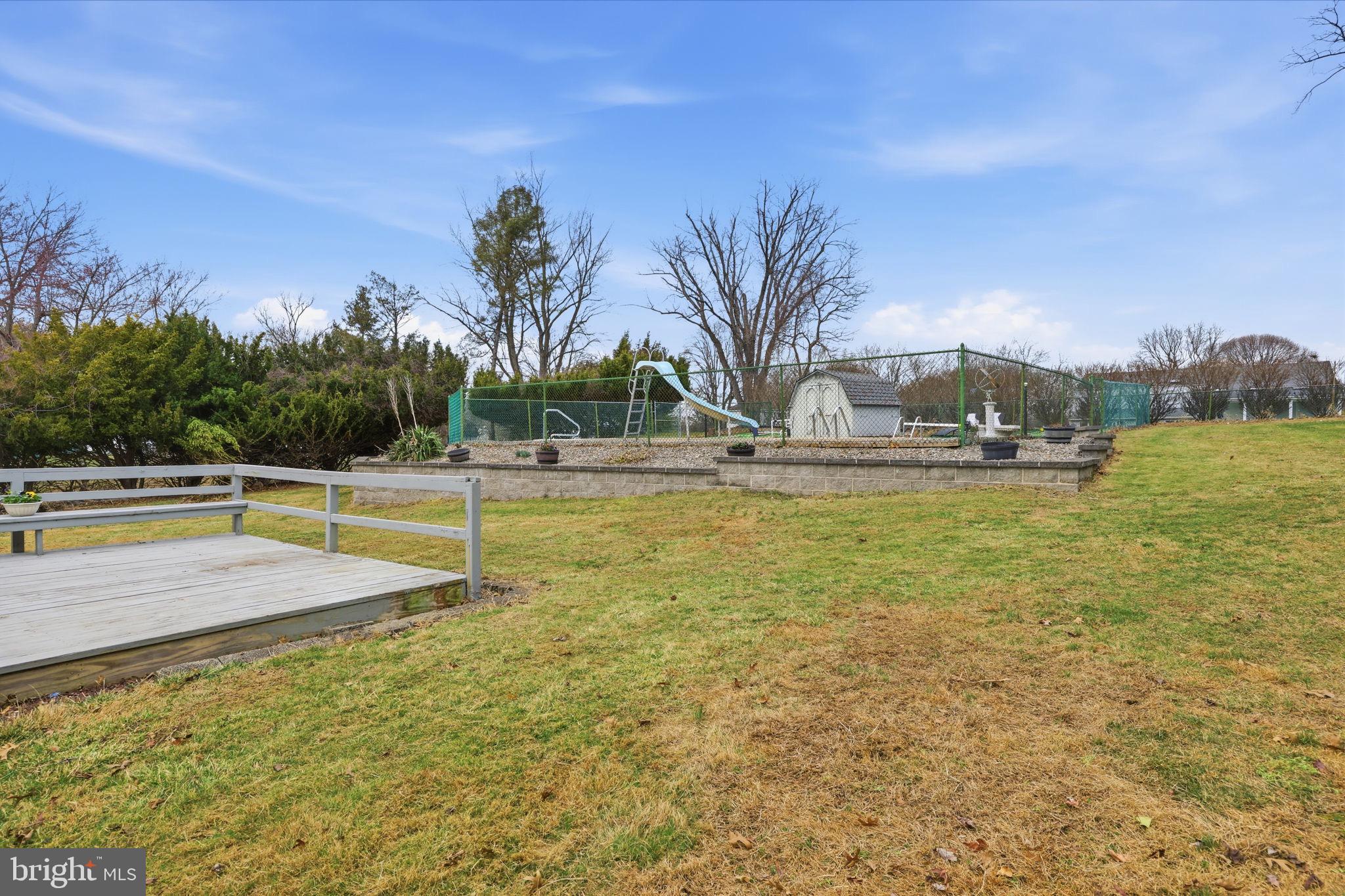 PINE RUN VLY - Residential