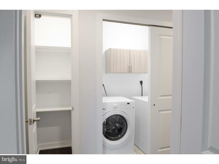 PORT RICHMOND - Residential Lease