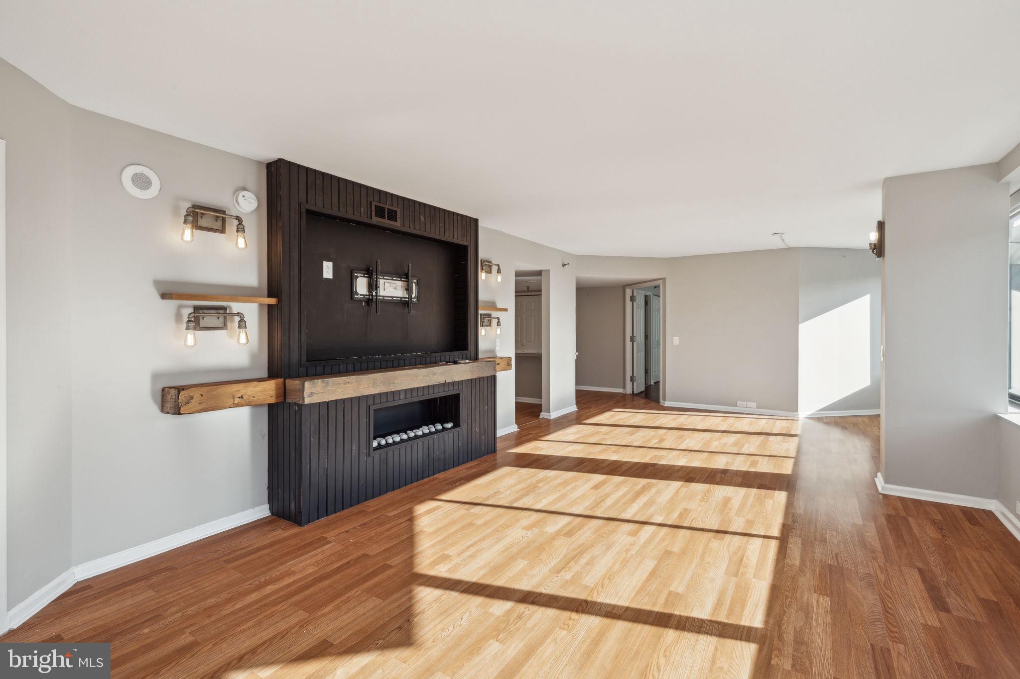 ART MUSEUM AREA - Residential