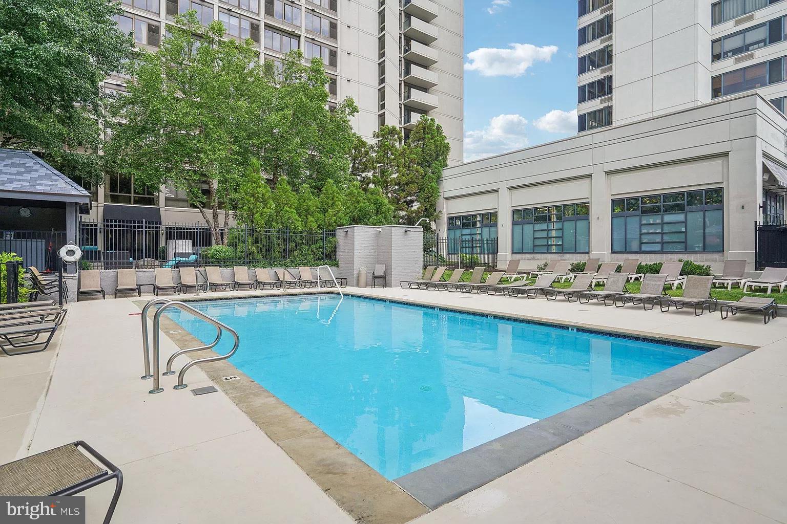 ART MUSEUM AREA - Residential