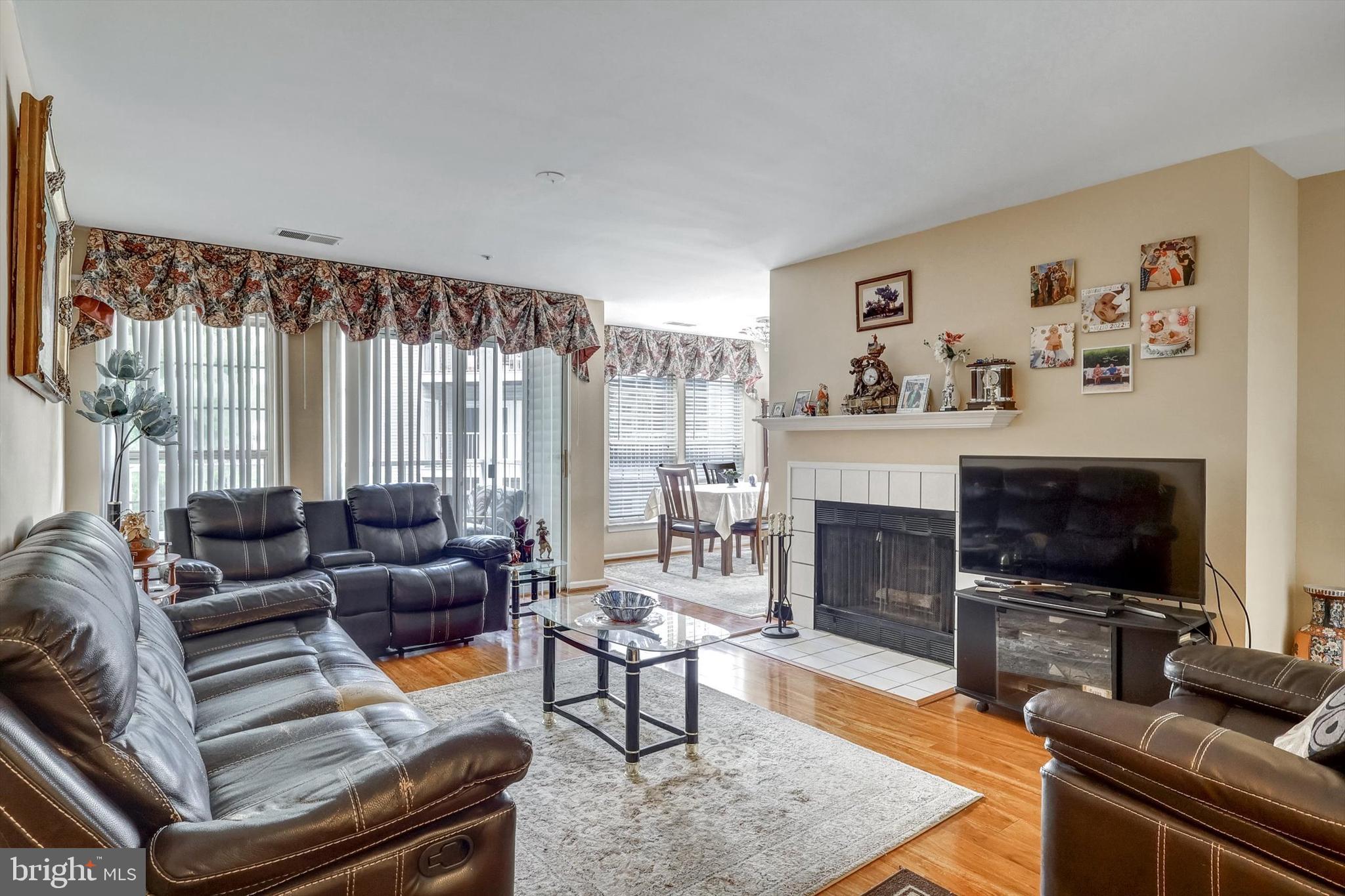 SILVERBROOK FARMS - Residential