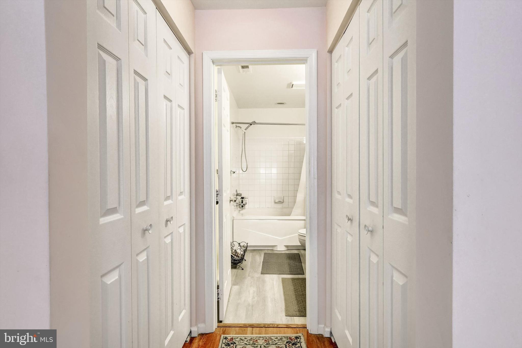 SILVERBROOK FARMS - Residential