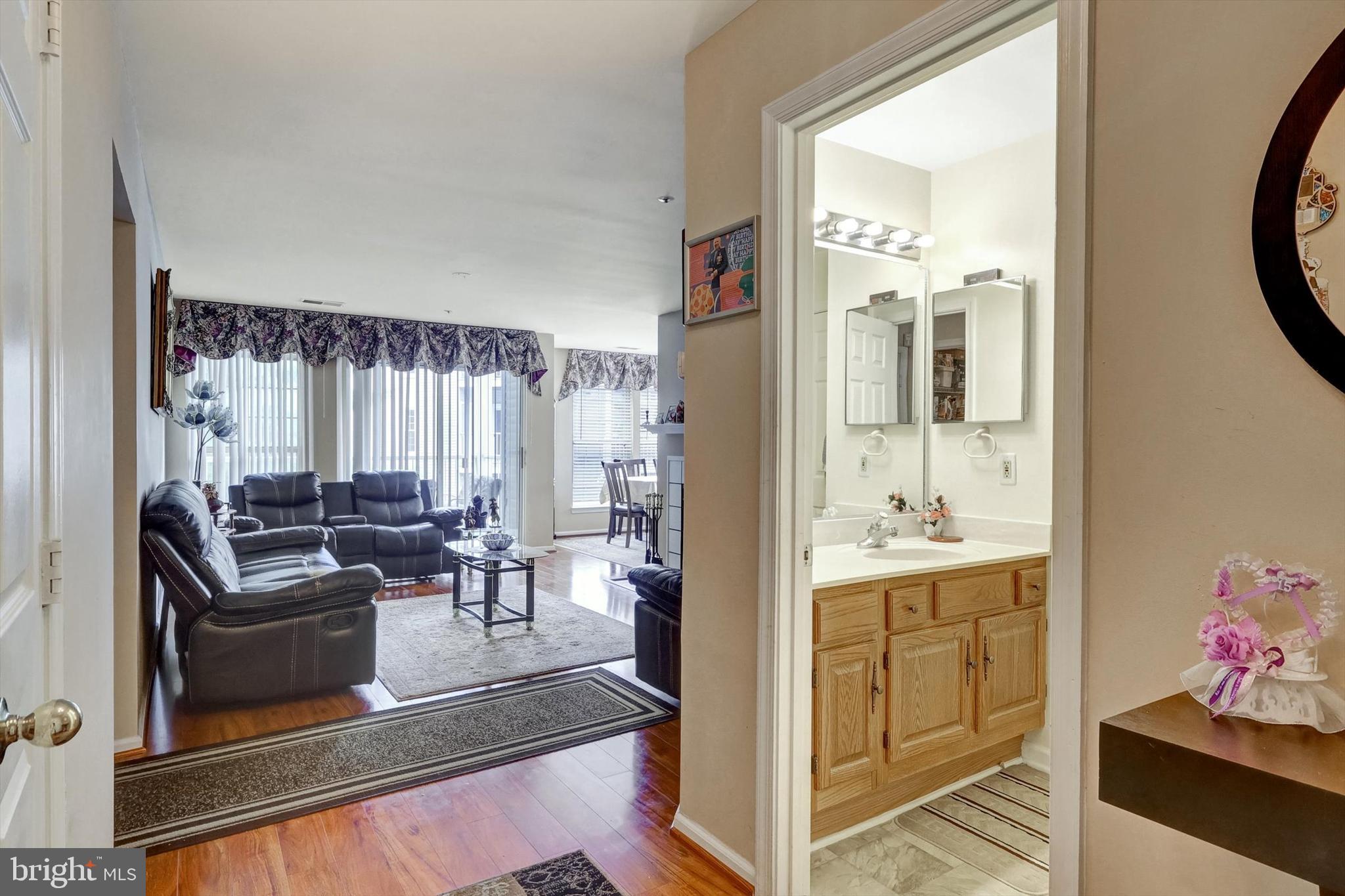 SILVERBROOK FARMS - Residential